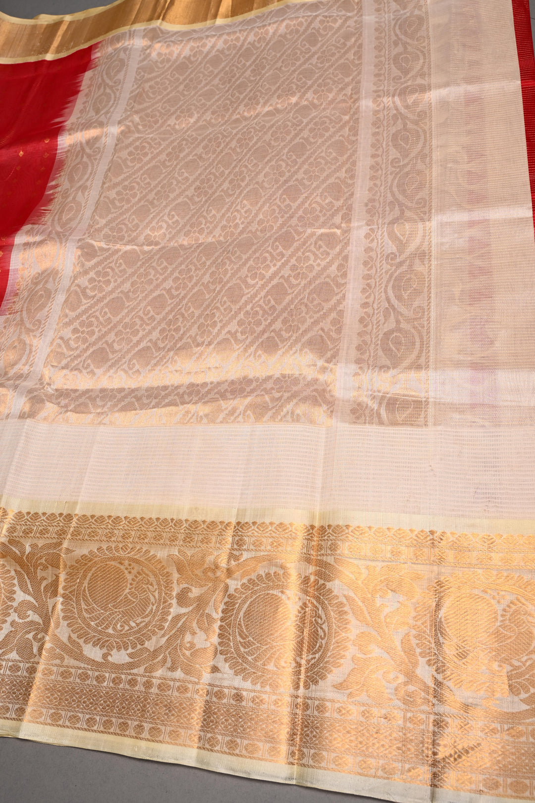 Red Vairaoosi Zari Stripes Kanchi Silk Cotton Handloom Saree with Zari Butta  and Zari Border | SHOBITAM
