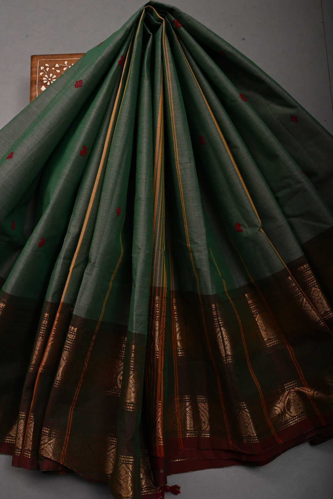 Gray-Green Dual Tone Kanchi Cotton Saree with Thread Buttas and Contrast Zari Borders | SHOBITAM