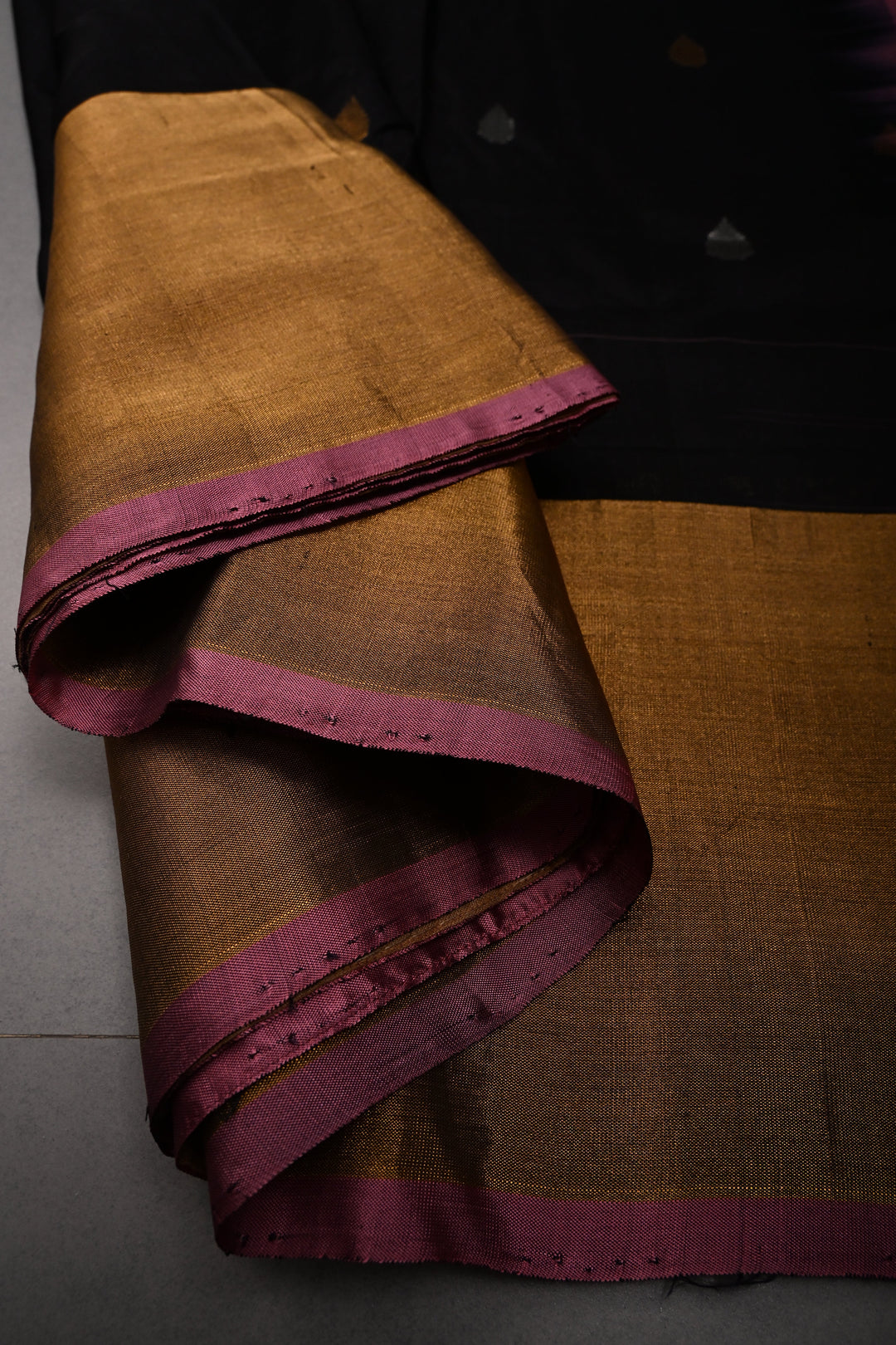Black Uppada Handloom Silk Saree with Sona Rupa Buttas and Tissue Border | SILK MARK CERTIFIED