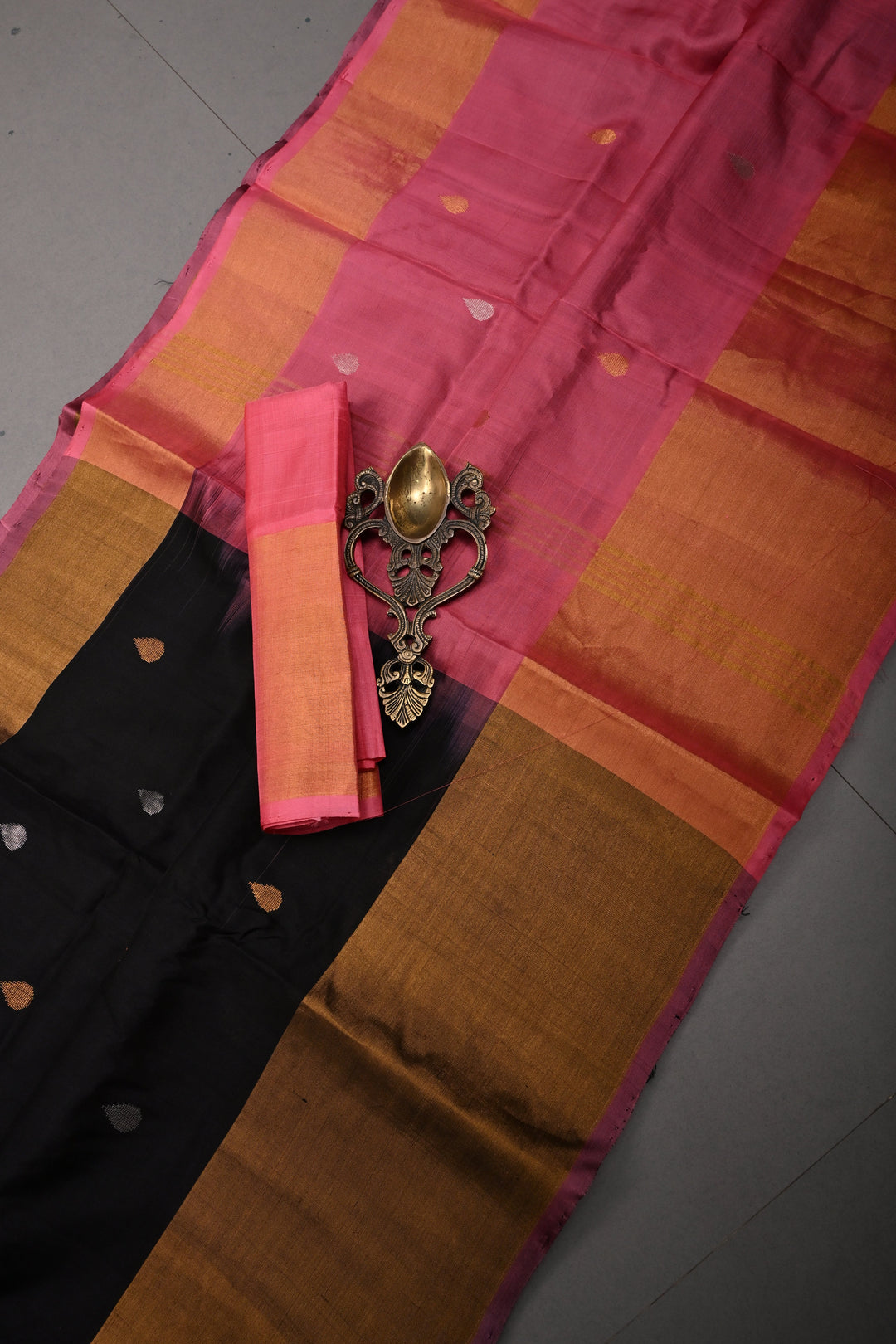 Black Uppada Handloom Silk Saree with Sona Rupa Buttas and Tissue Border | SILK MARK CERTIFIED