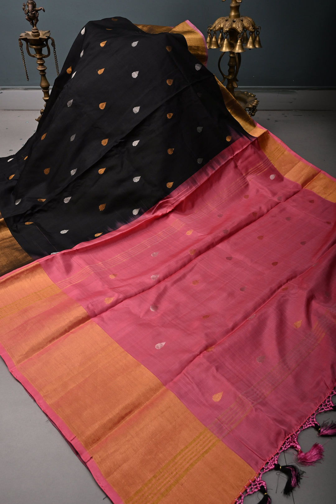 Black Uppada Handloom Silk Saree with Sona Rupa Buttas and Tissue Border | SILK MARK CERTIFIED