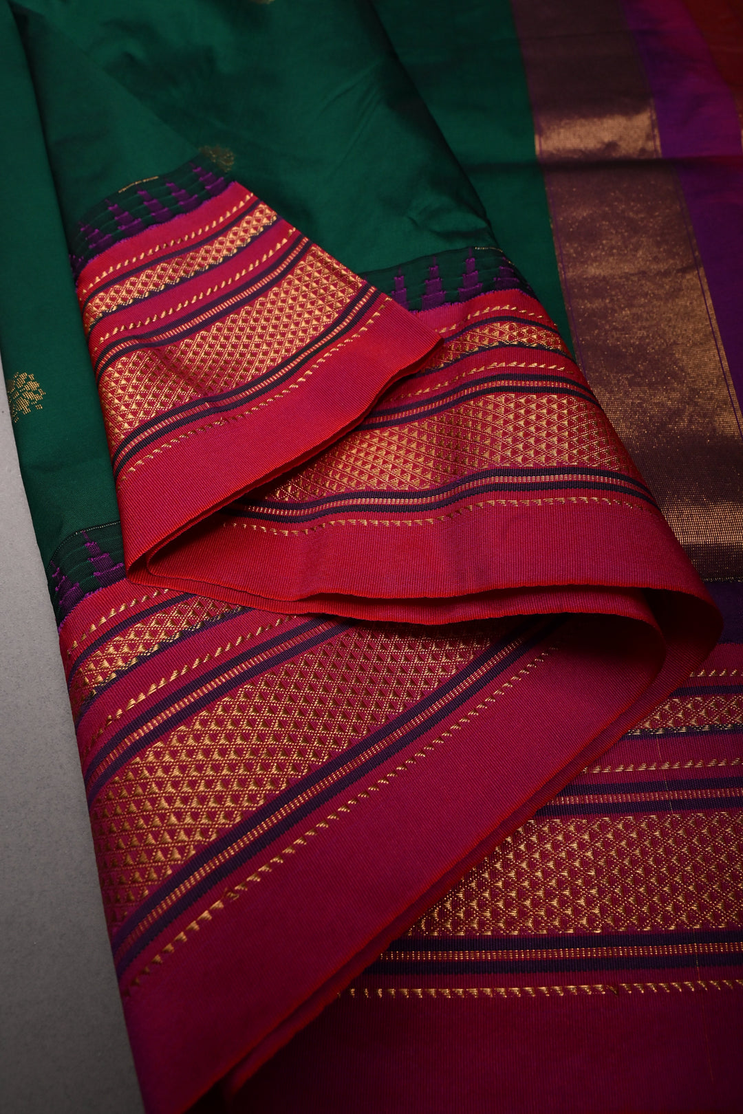 Emerald Green Ilkal Weave Mercerized Bagalkote Cotton Saree with Floral Zari Buttas and Contrast Zari Border | SHOBITAM