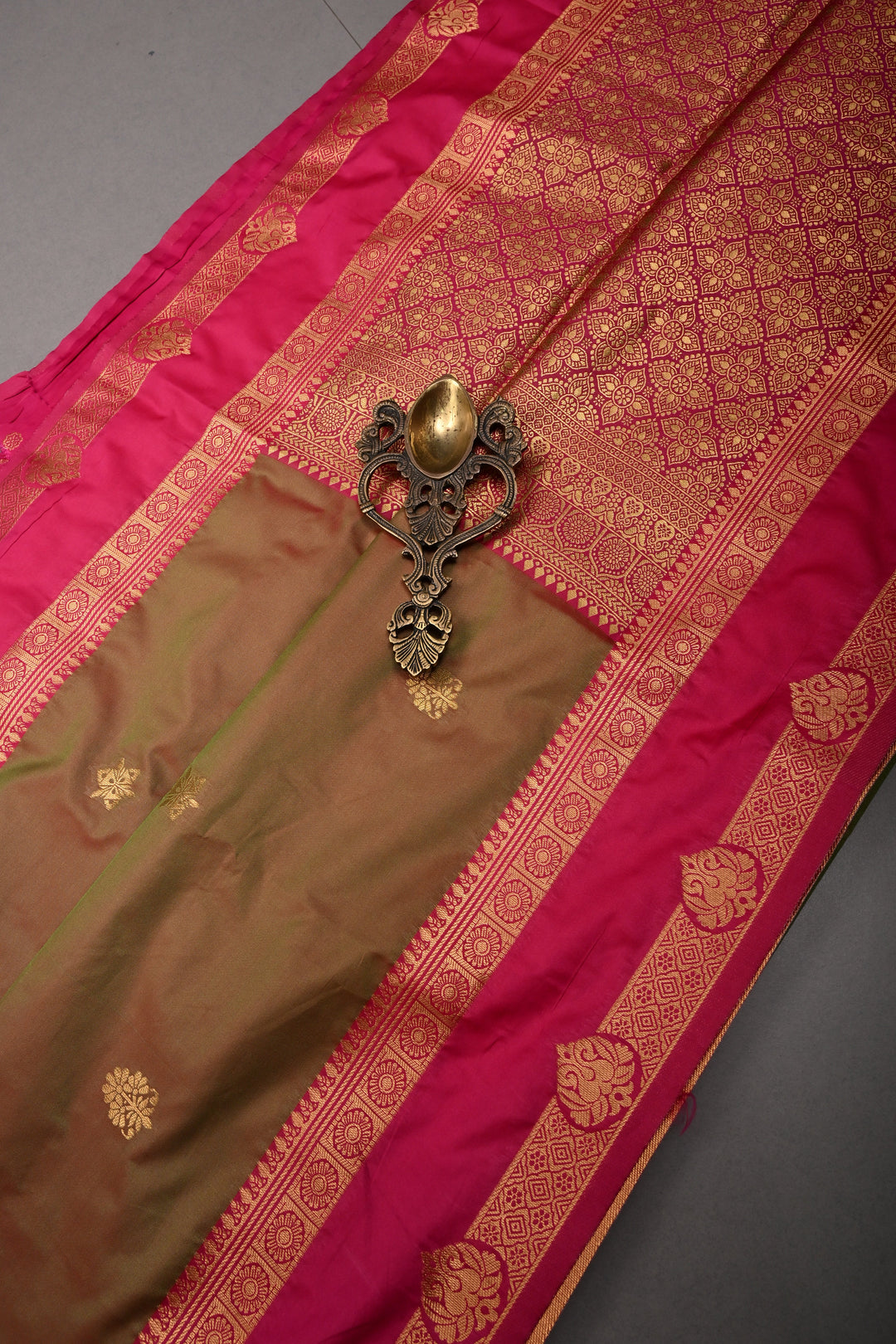 Green-Pink Dual tone Kanchi Semi Silk Saree with Zari Buttas and Contrast Zari Border | SHOBITAM
