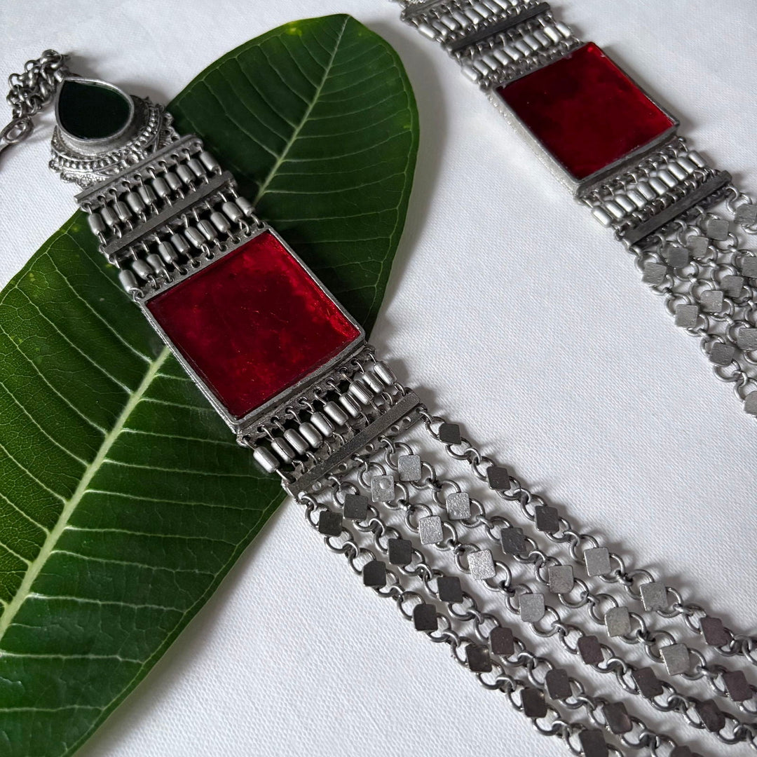 Queen’s Glasswork Necklace | SHOBITAM