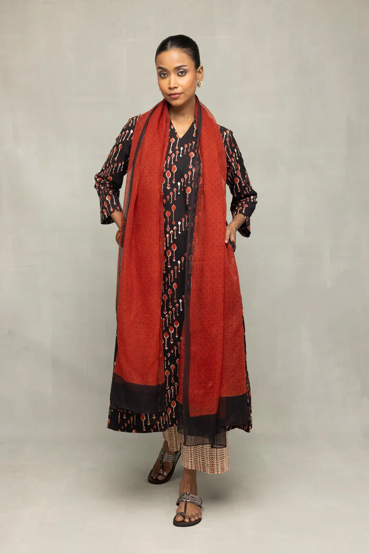 Ebony & Crimson Bagru Hand-Block Print Kurta set | SHOBITAM