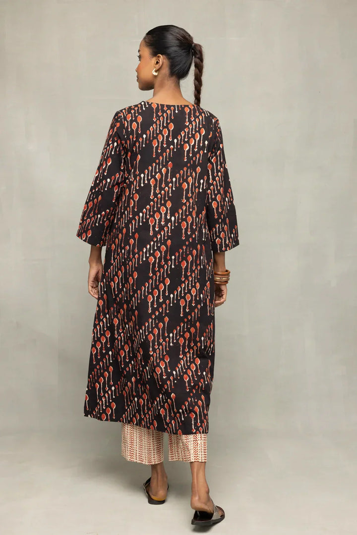 Ebony & Crimson Bagru Hand-Block Print Kurta set | SHOBITAM