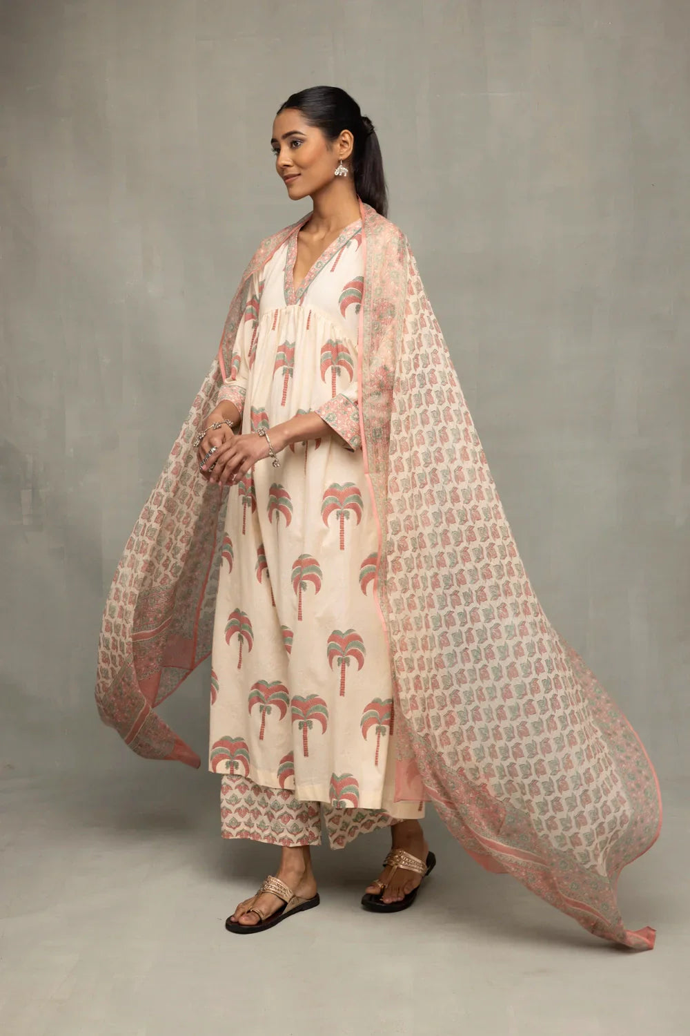 Cream and Pink Hand Block Palm Printed Kurta Set with Dupatta | SHOBITAM