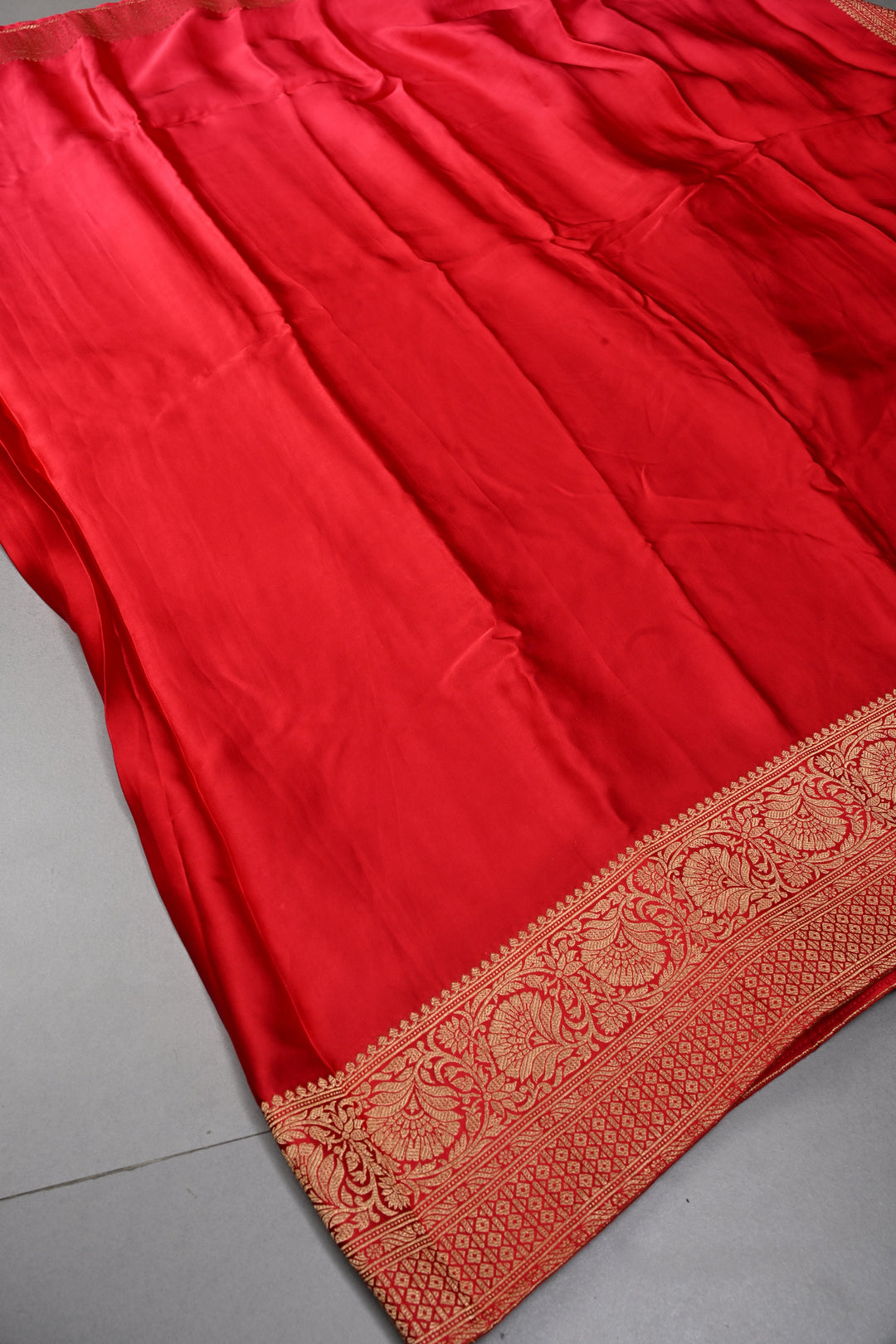 Red-Pink Ombre Vegan Viscose Silk Saree with Floral Zari Border | SHOBITAM