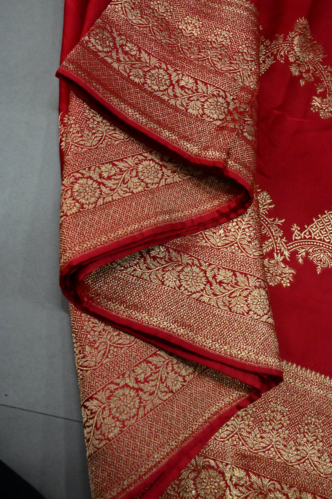 Blood Red Vegan Viscose Silk Saree with Scallop Design and Zari Border | SHOBITAM