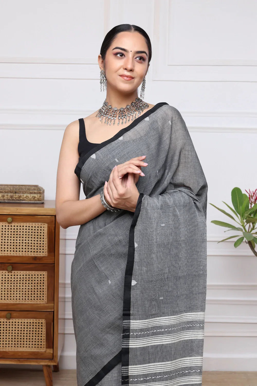 Handloom Grey Mulmul Jamdani Saree With Black Border | SHOBITAM
