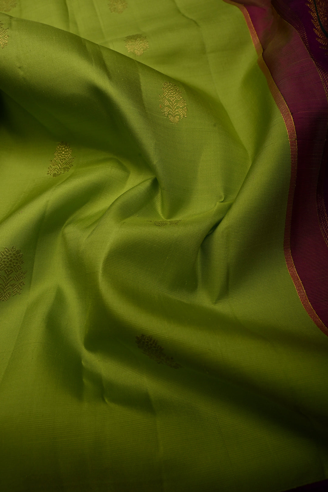 Chartreuse Korvai Pure Gadwal Silk Saree with Floral Zari Buttas and Contrast Zari Border | SILK MARK CERTIFIED | SHOBITAM