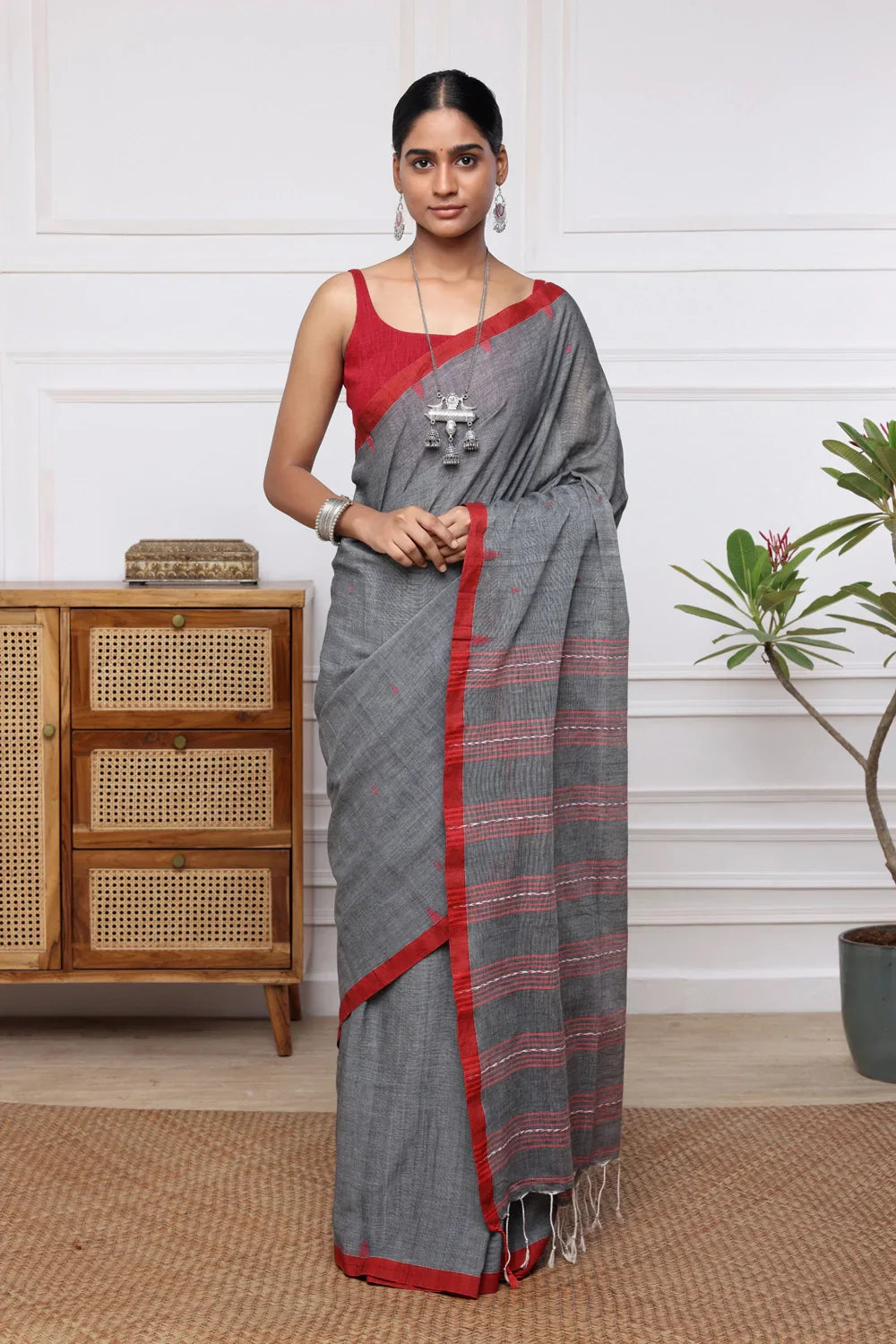 Handloom Grey Mul Cotton Jamdani Saree with Red Border | SHOBITAM