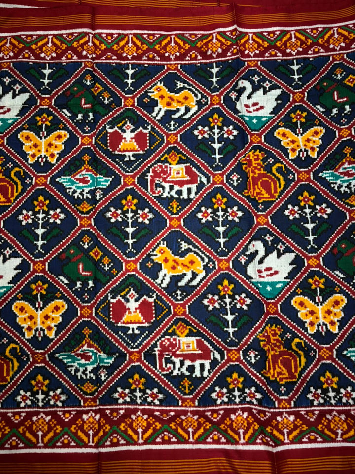 Dupatta : Authentic Double Ikkat Patan Patola Pure Silk Handwoven Duptatta in Deep Blue with Vanasingaram Design | SILK MARK CERTIFIED