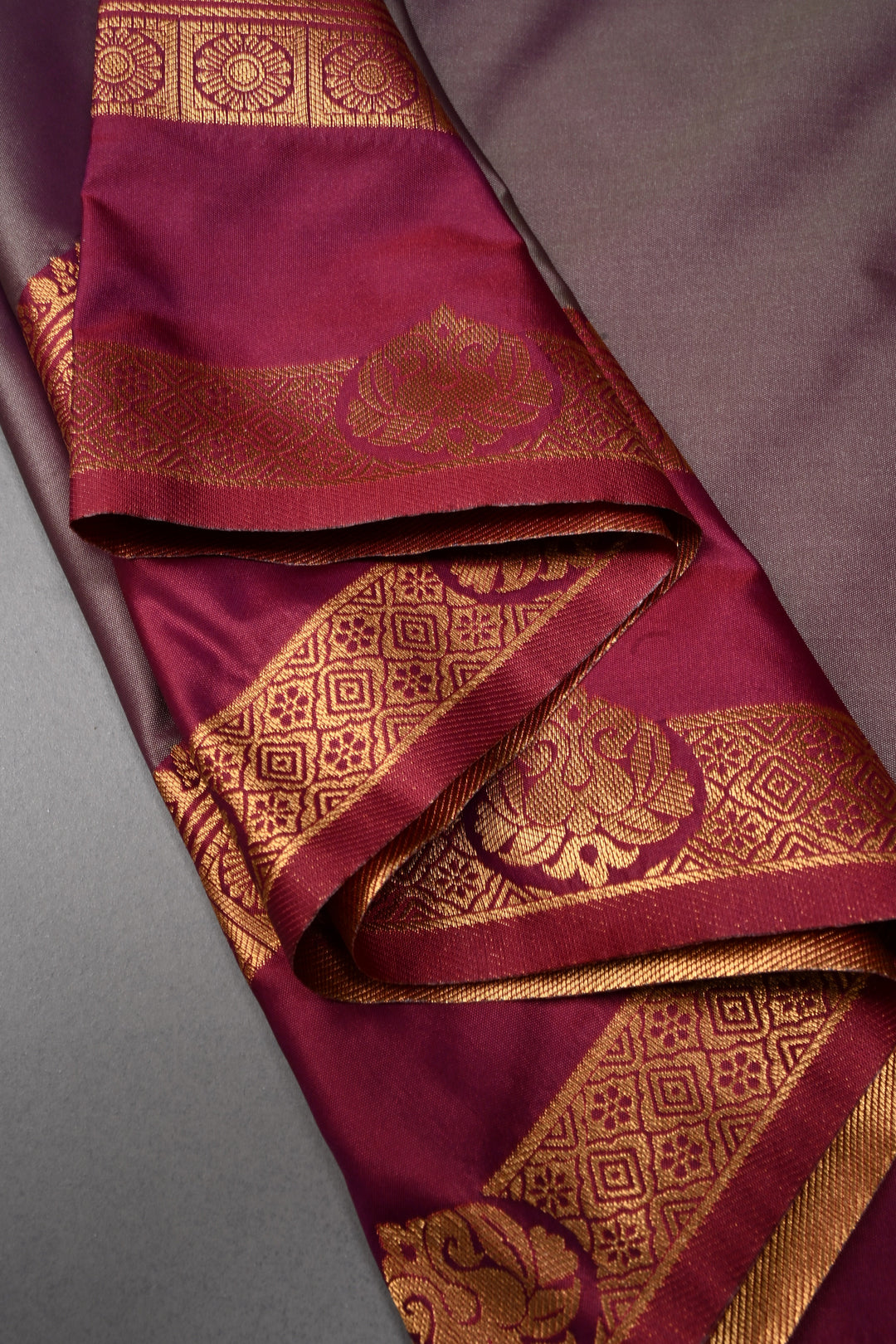 Gray Dual tone Kanchi Semi Silk Saree with Zari Buttas and Rettaipet Contrast Zari Border | SHOBITAM