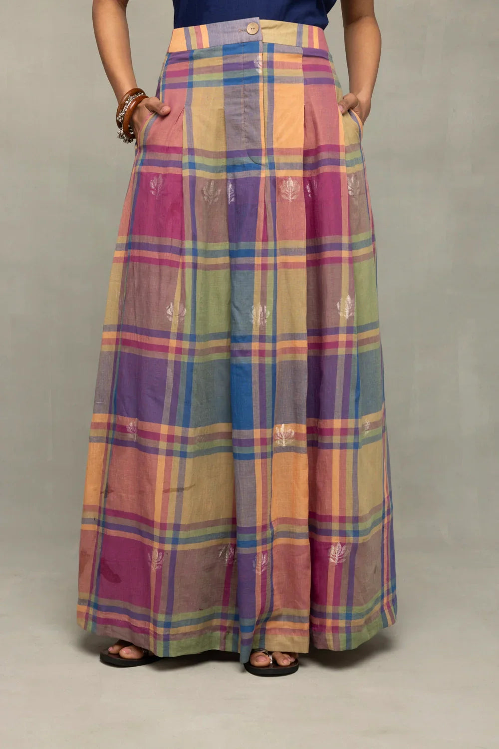 Lotus Meadow Checkered Jamdani Skord | SHOBITAM