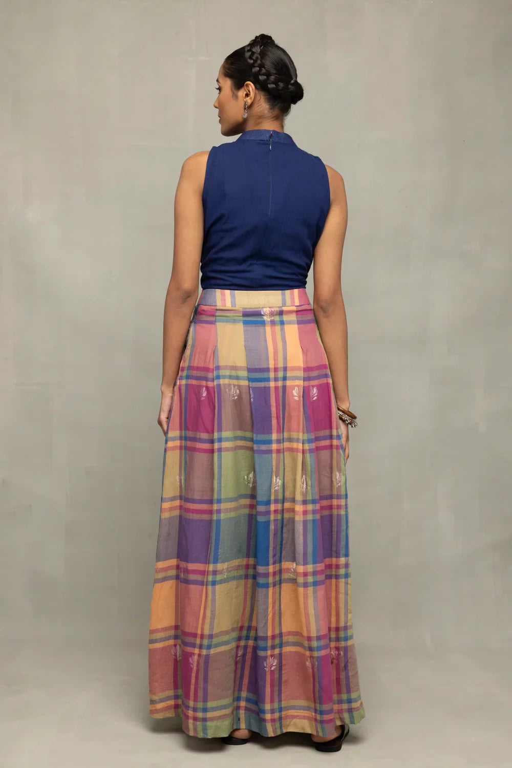 Lotus Meadow Checkered Jamdani Skord | SHOBITAM