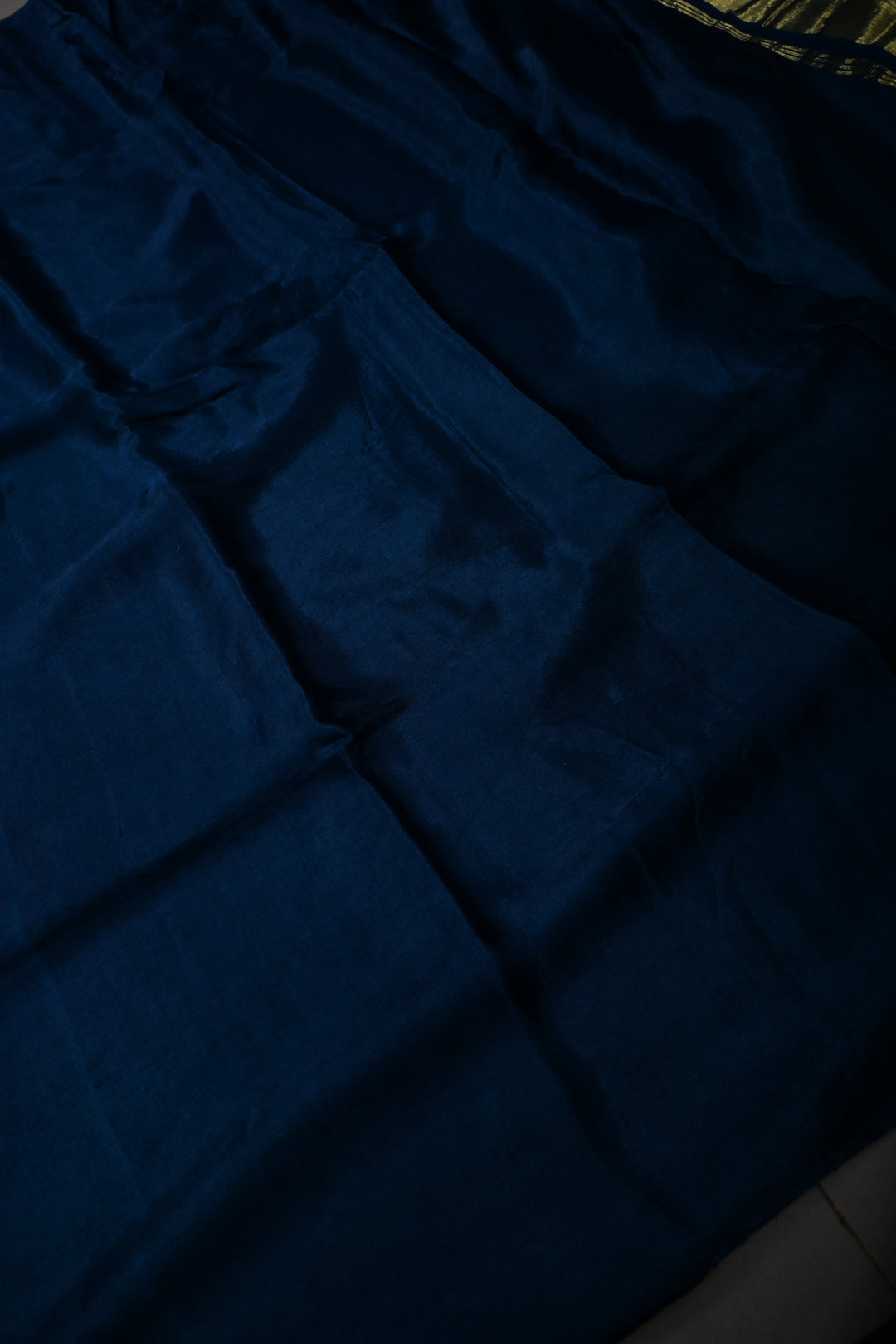 // color correction// Peacock Blue Borderless Modal Silk Saree with Lagda Patta Crushed Pallu | SHOBITAM