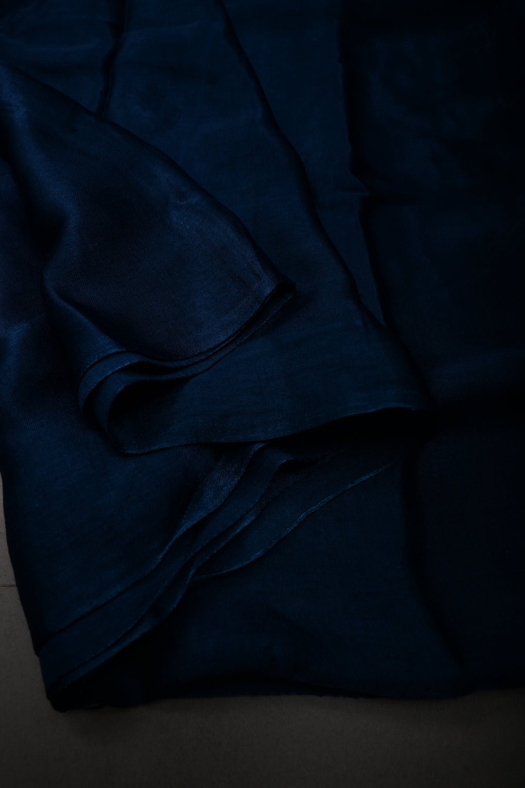 // color correction// Peacock Blue Borderless Modal Silk Saree with Lagda Patta Crushed Pallu | SHOBITAM
