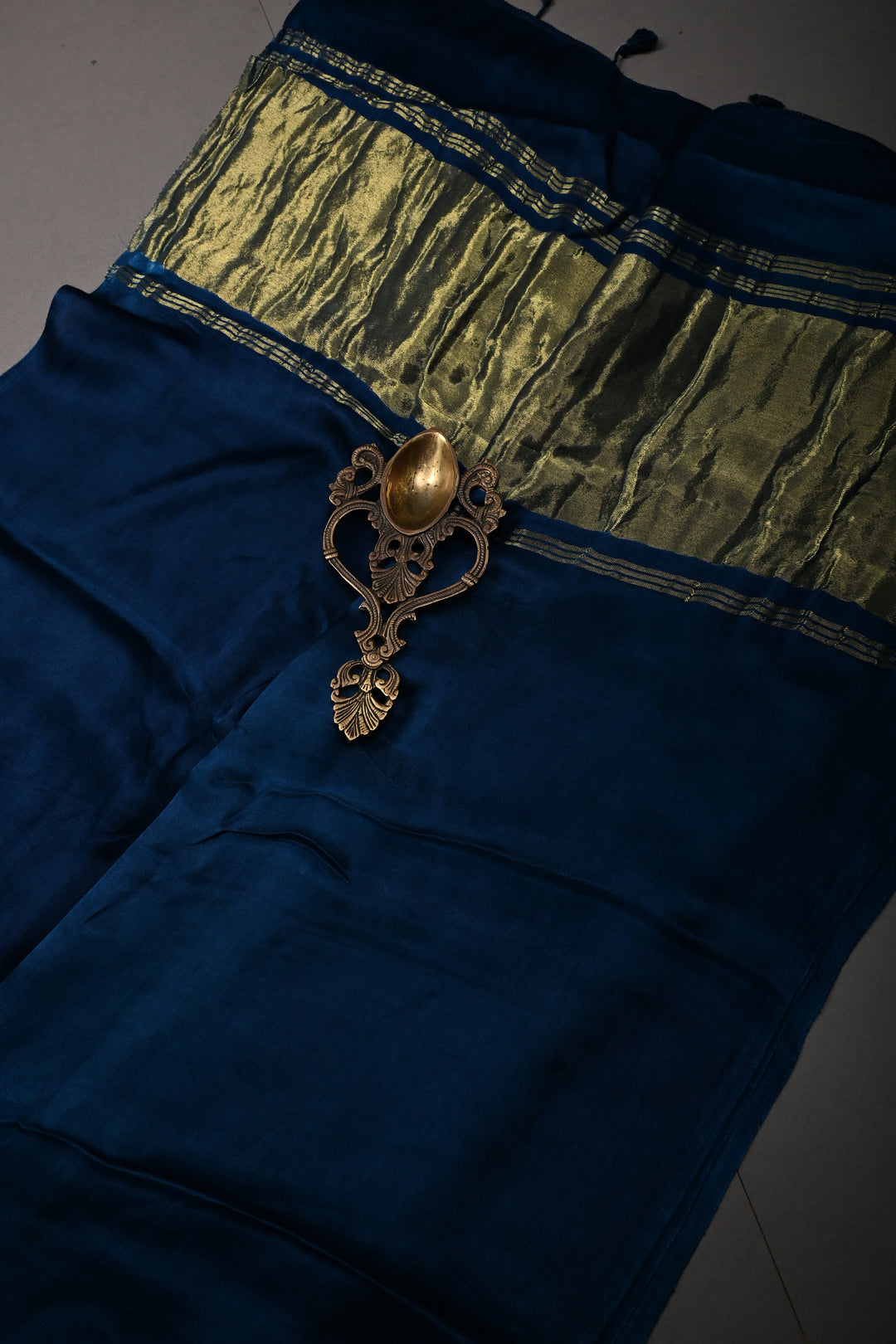 // color correction// Peacock Blue Borderless Modal Silk Saree with Lagda Patta Crushed Pallu | SHOBITAM