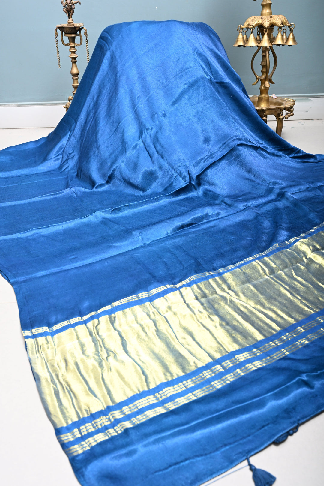 // color correction// Peacock Blue Borderless Modal Silk Saree with Lagda Patta Crushed Pallu | SHOBITAM