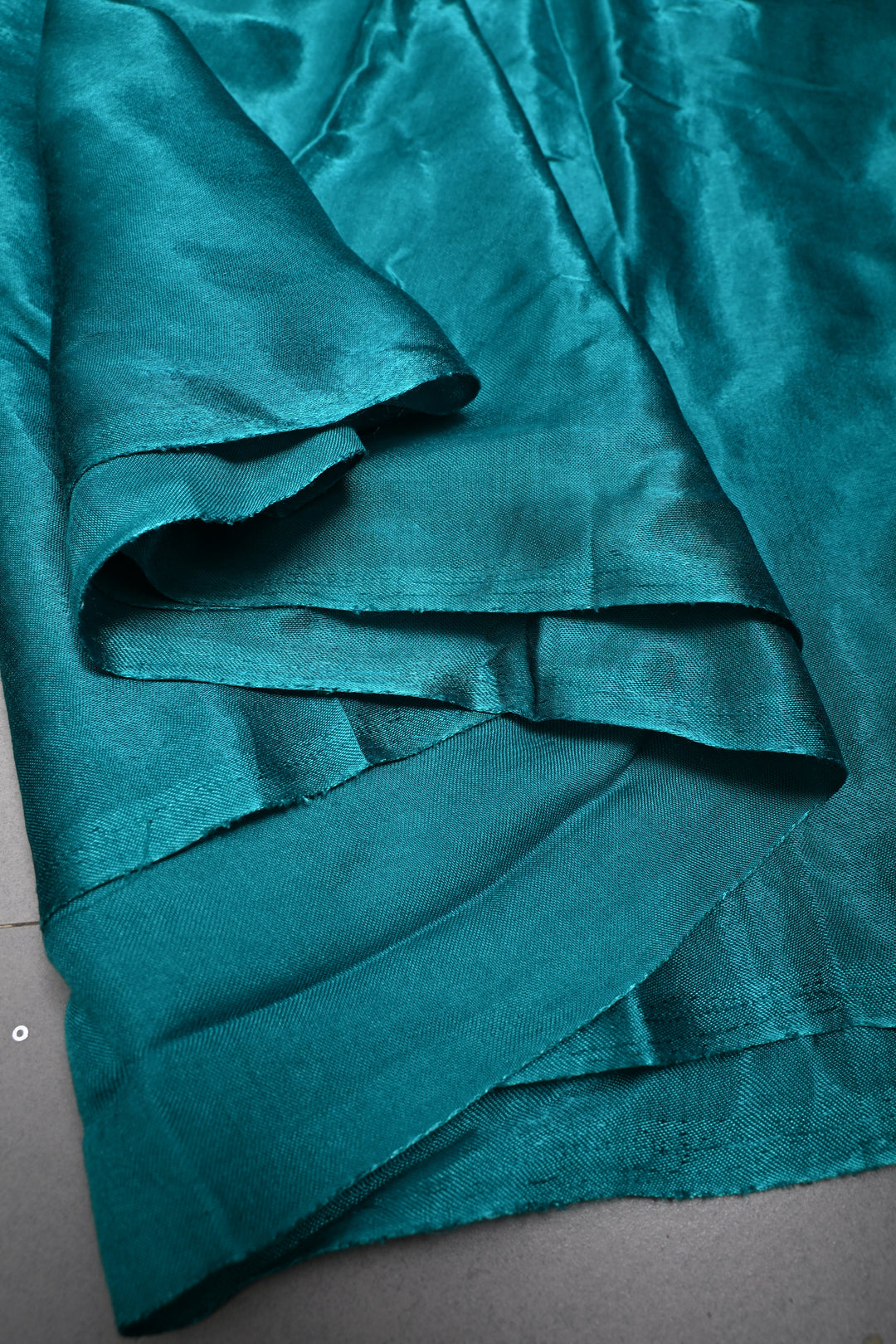 Teal Green Borderless Modal Silk Saree with Lagda Patta Crushed Pallu | SHOBITAM