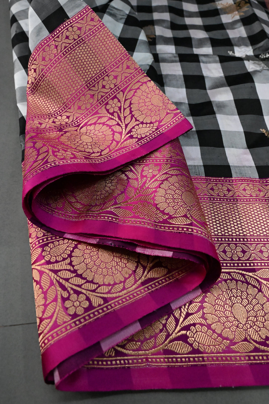 Balck-White Checks Pattern on Pure Katan Silk Banarasi Saree with Sona Rupa Zari Buttas and Contrast Zari Border  | SILK MARK CERTIFIED | SHOBITAM