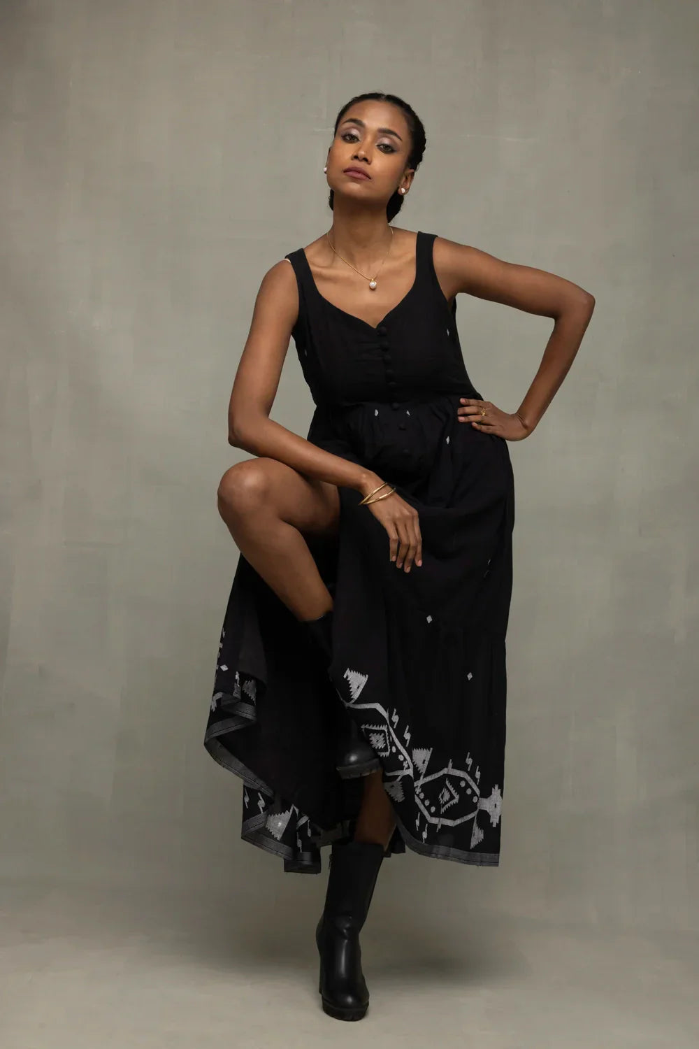 Midnight Black Handwoven Jamdani Tiered Midi Dress | SHOBITAM