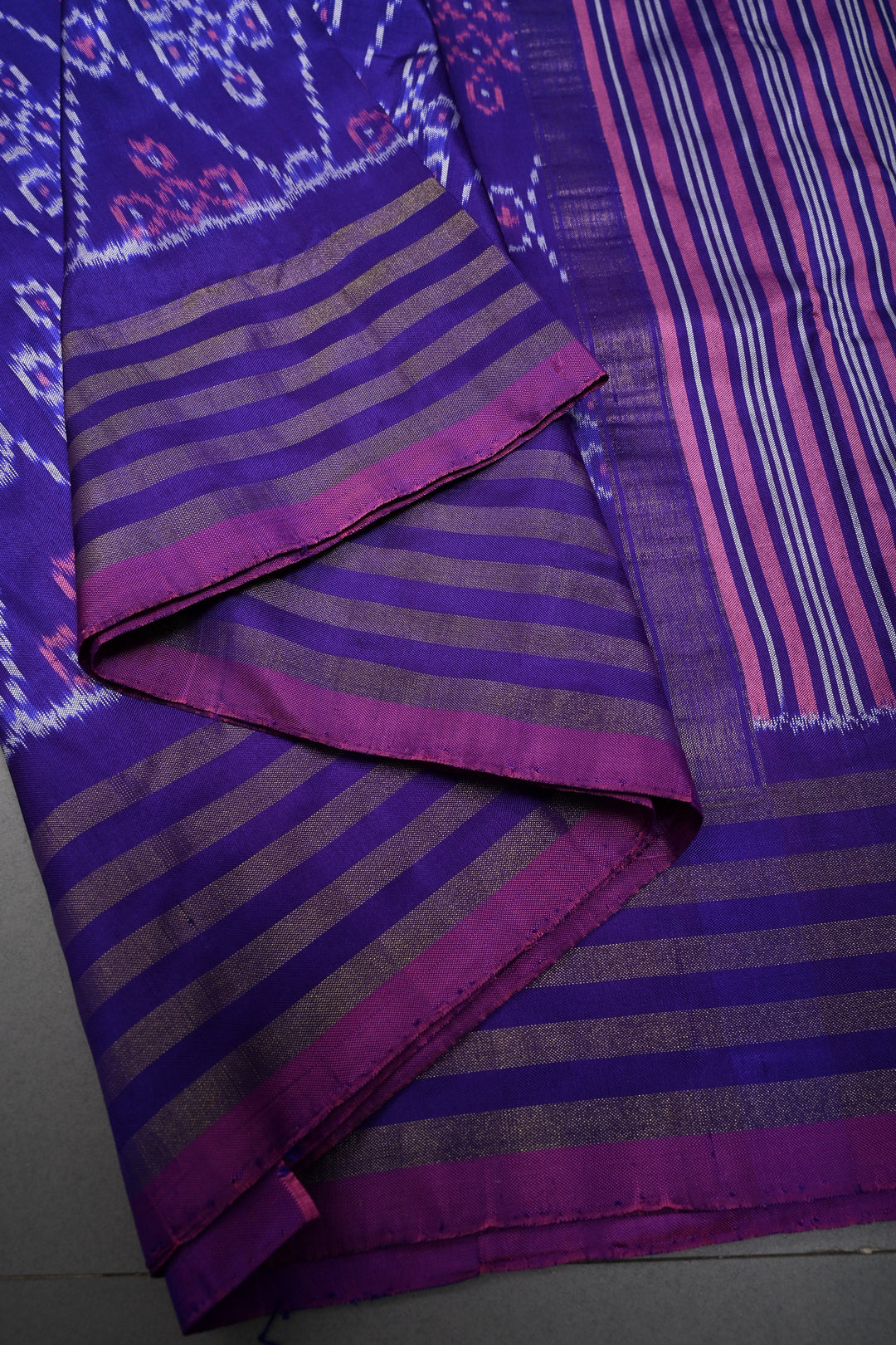 Lavender Pochampally Ikkat Pure Silk Saree with Kolam Design and Tissue Stripes Border | SILK MARK CERTIFIED | SHOBITAM