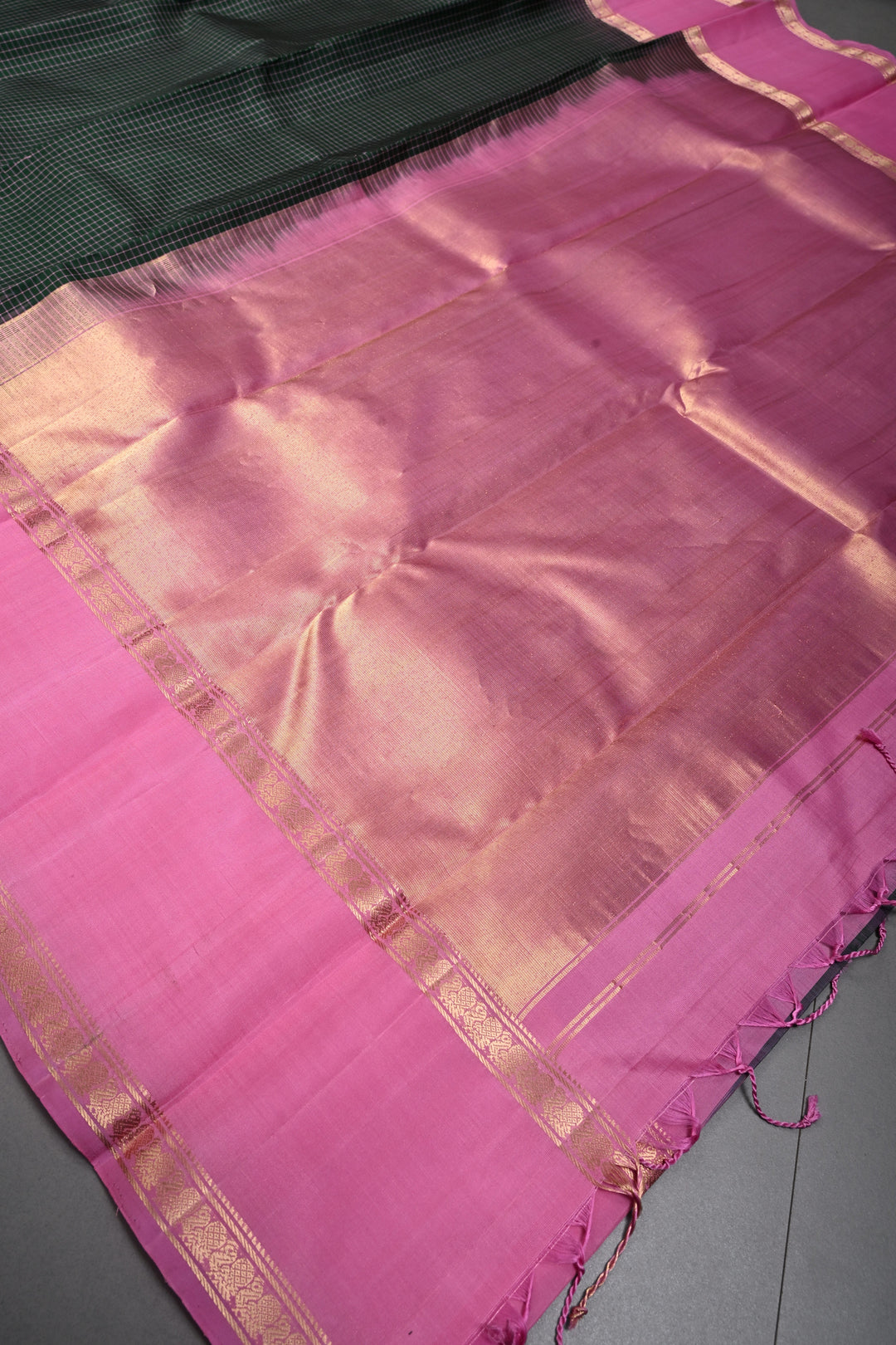 Forest Green Pure Kanjivaram Soft Silk Saree with Podi-Kattam Checks and Contrast Rettiapet Zari Border | SILK MARK CERTIFIED | SHOBITAM