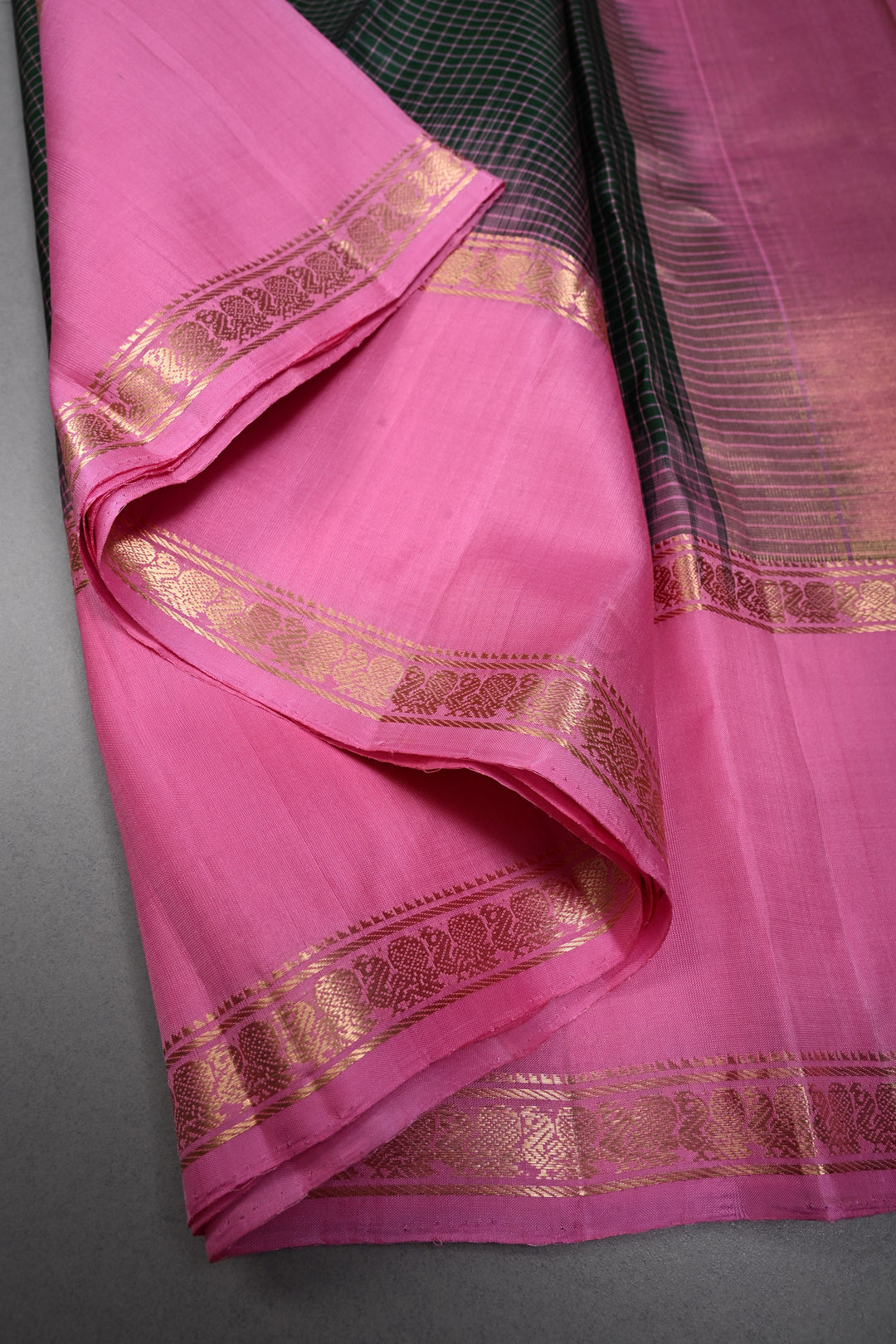 Forest Green Pure Kanjivaram Soft Silk Saree with Podi-Kattam Checks and Contrast Rettiapet Zari Border | SILK MARK CERTIFIED | SHOBITAM