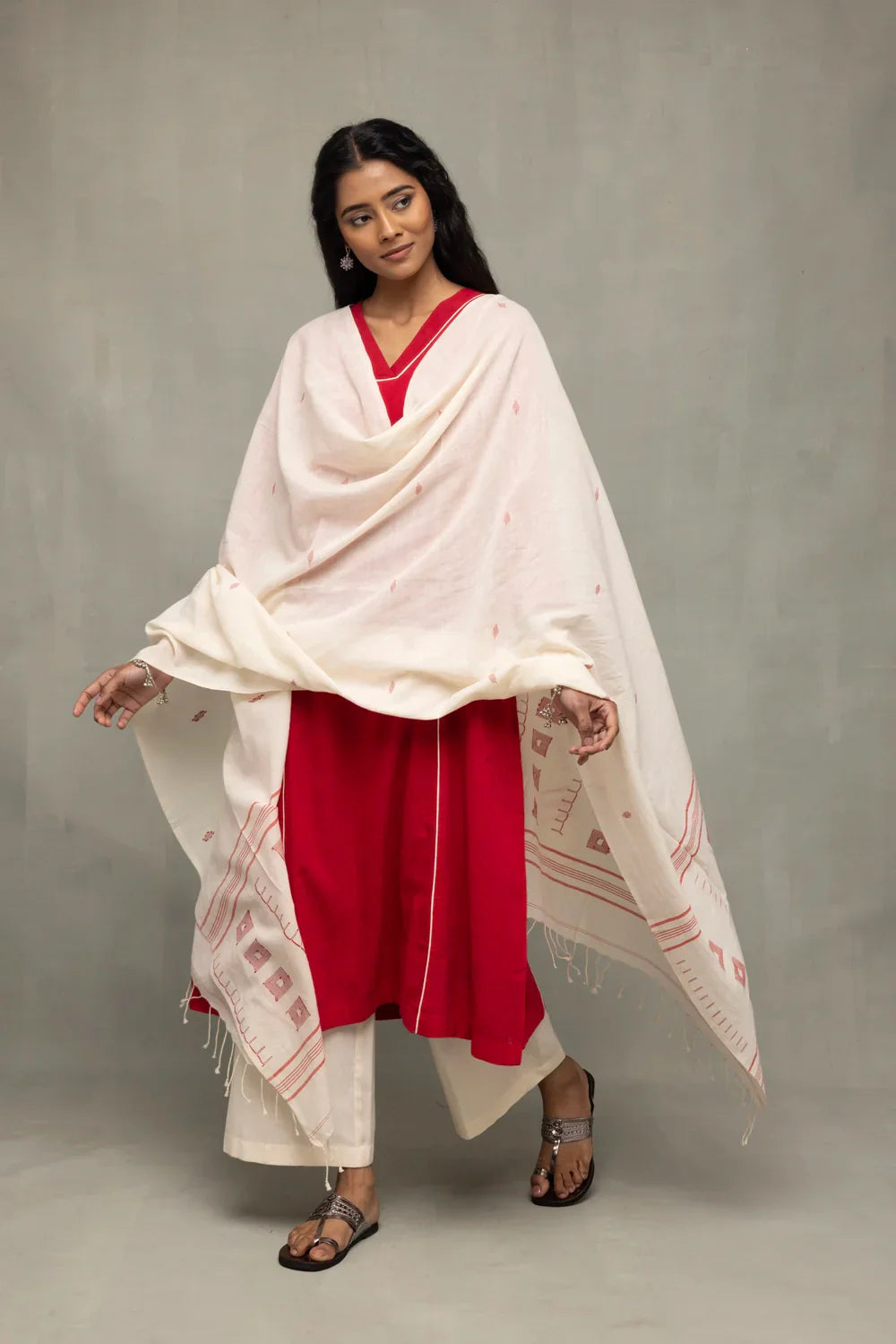 Red and White Jamdani Pujo Kurta Set With Dupatta | SHOBITAM