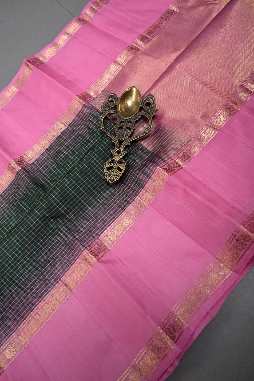 Forest Green Pure Kanjivaram Soft Silk Saree with Podi-Kattam Checks and Contrast Rettiapet Zari Border | SILK MARK CERTIFIED | SHOBITAM