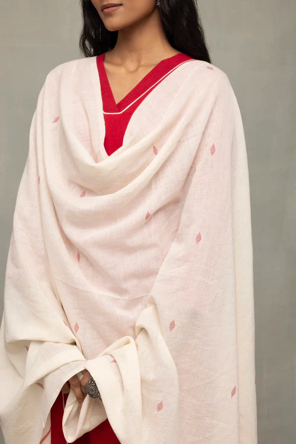 Red and White Jamdani Pujo Kurta Set With Dupatta | SHOBITAM