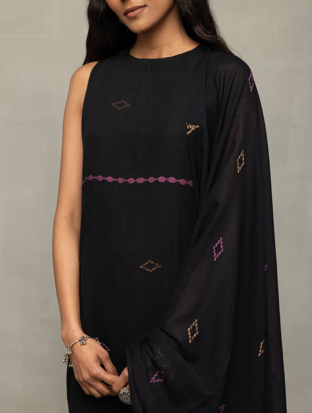 Handloom Black Pure Cotton Yantra Zari Jamdani Kurta Set WIth Dupatta | SHOBITAM