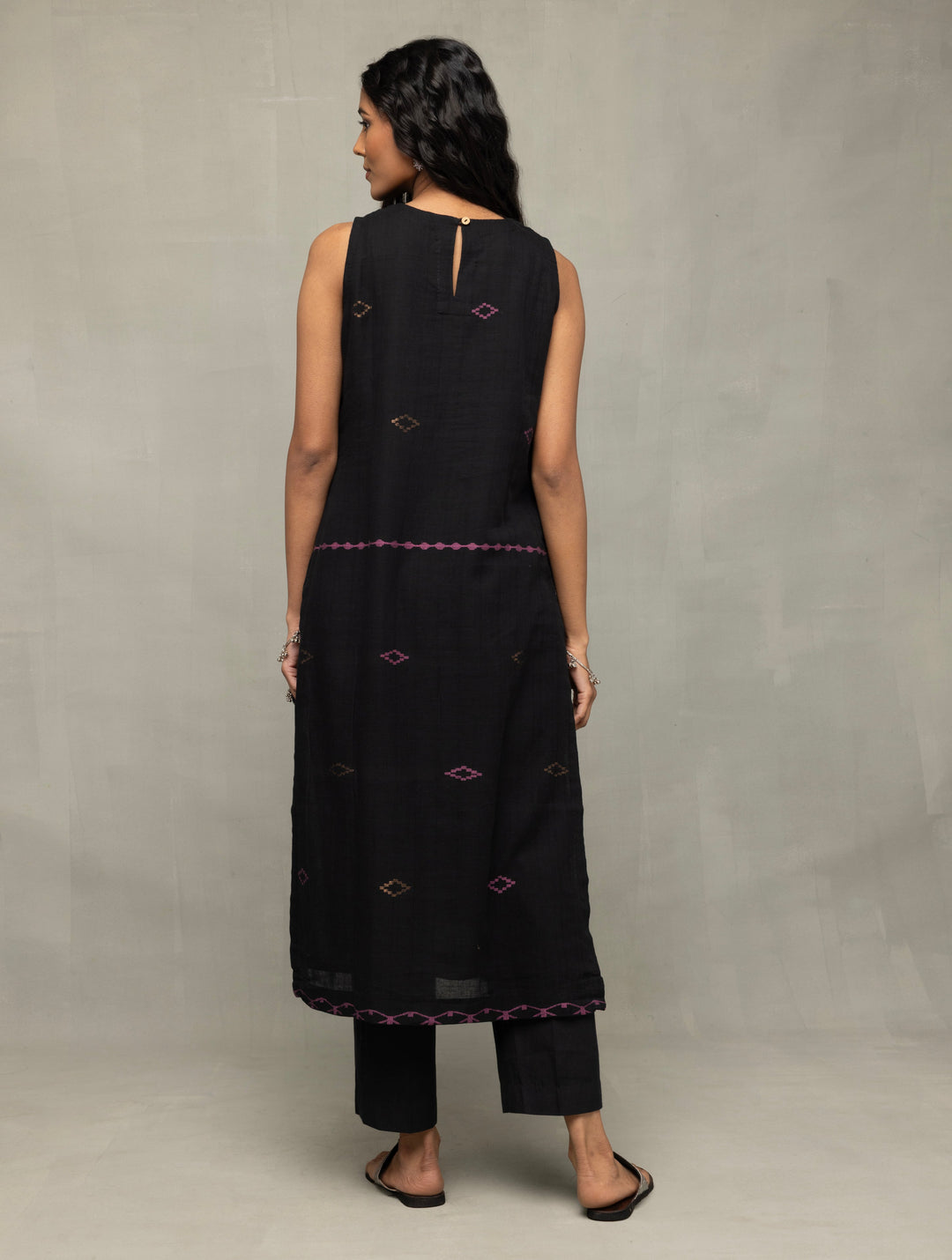 Handloom Black Pure Cotton Yantra Zari Jamdani Kurta Set WIth Dupatta | SHOBITAM