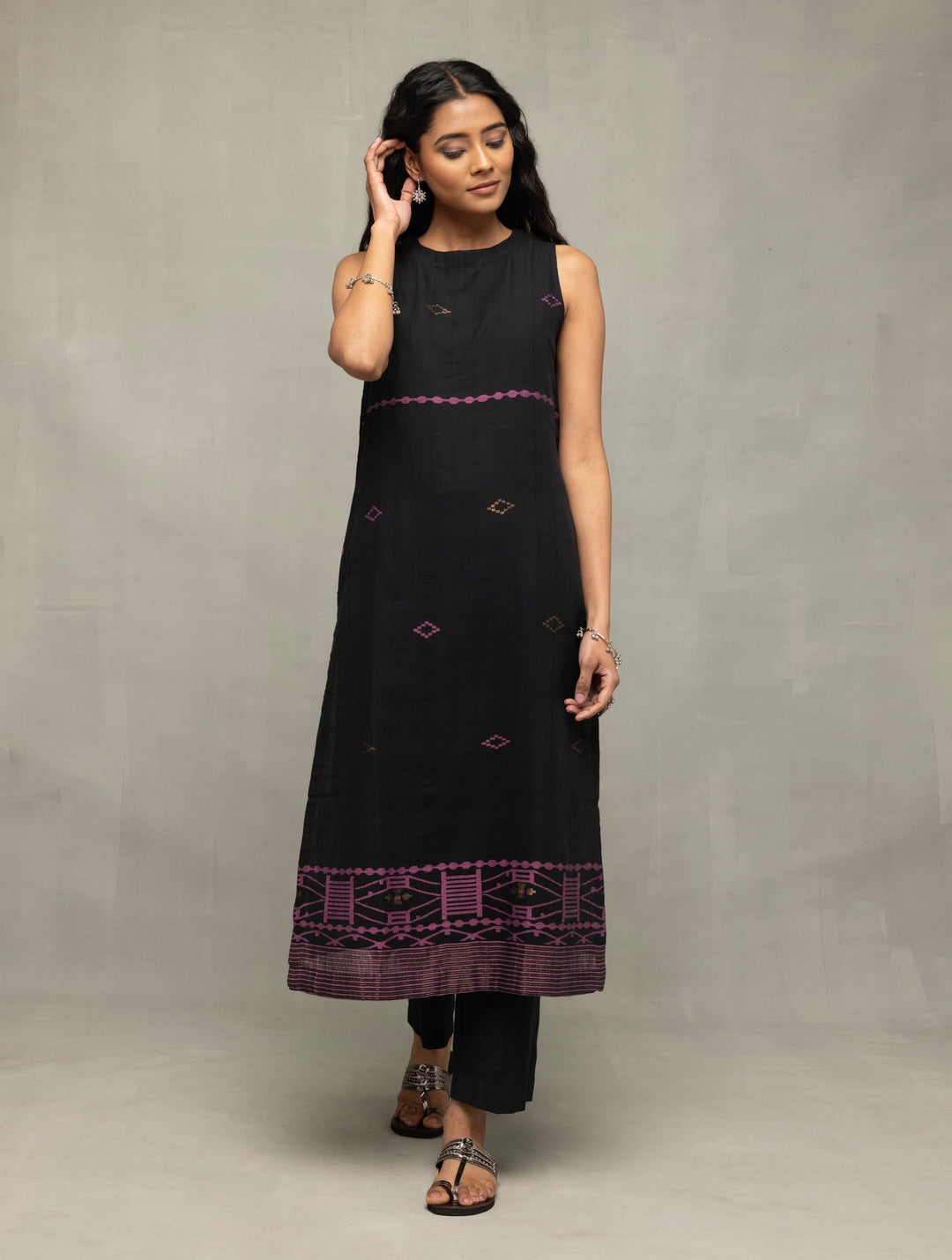 Handloom Black Pure Cotton Yantra Zari Jamdani Kurta Set WIth Dupatta | SHOBITAM