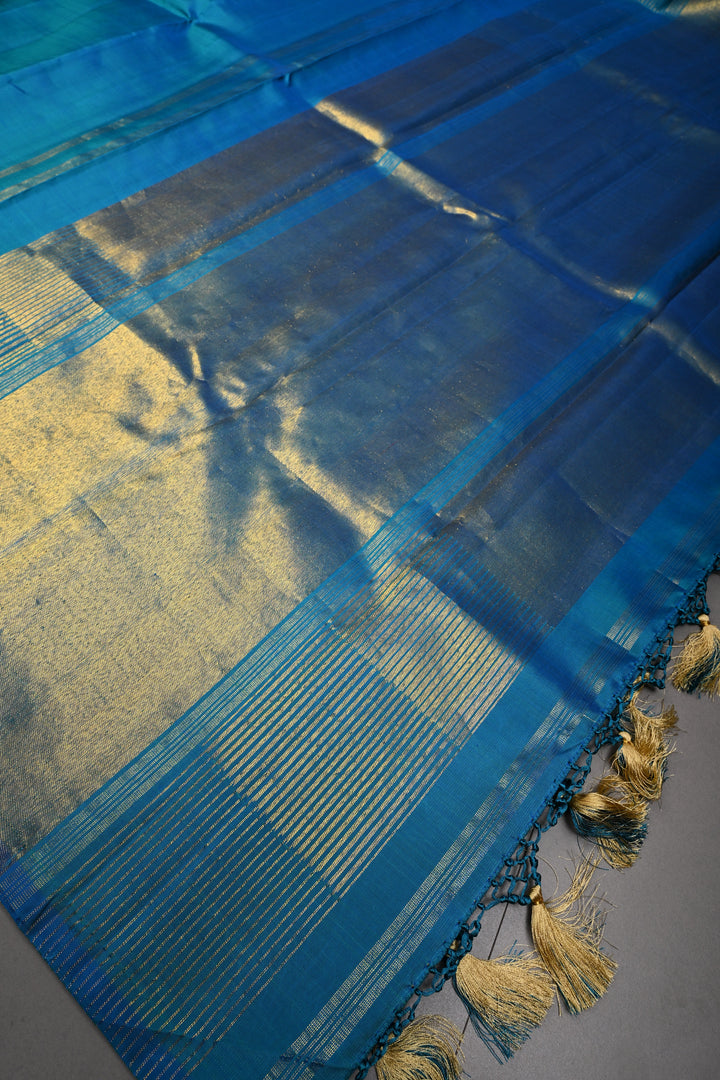Copper Sulphate Blue and Green Dual tone Kanjivaram Pure Silk Saree with Zari Temple Border  | SILK MARK CERTIFIED