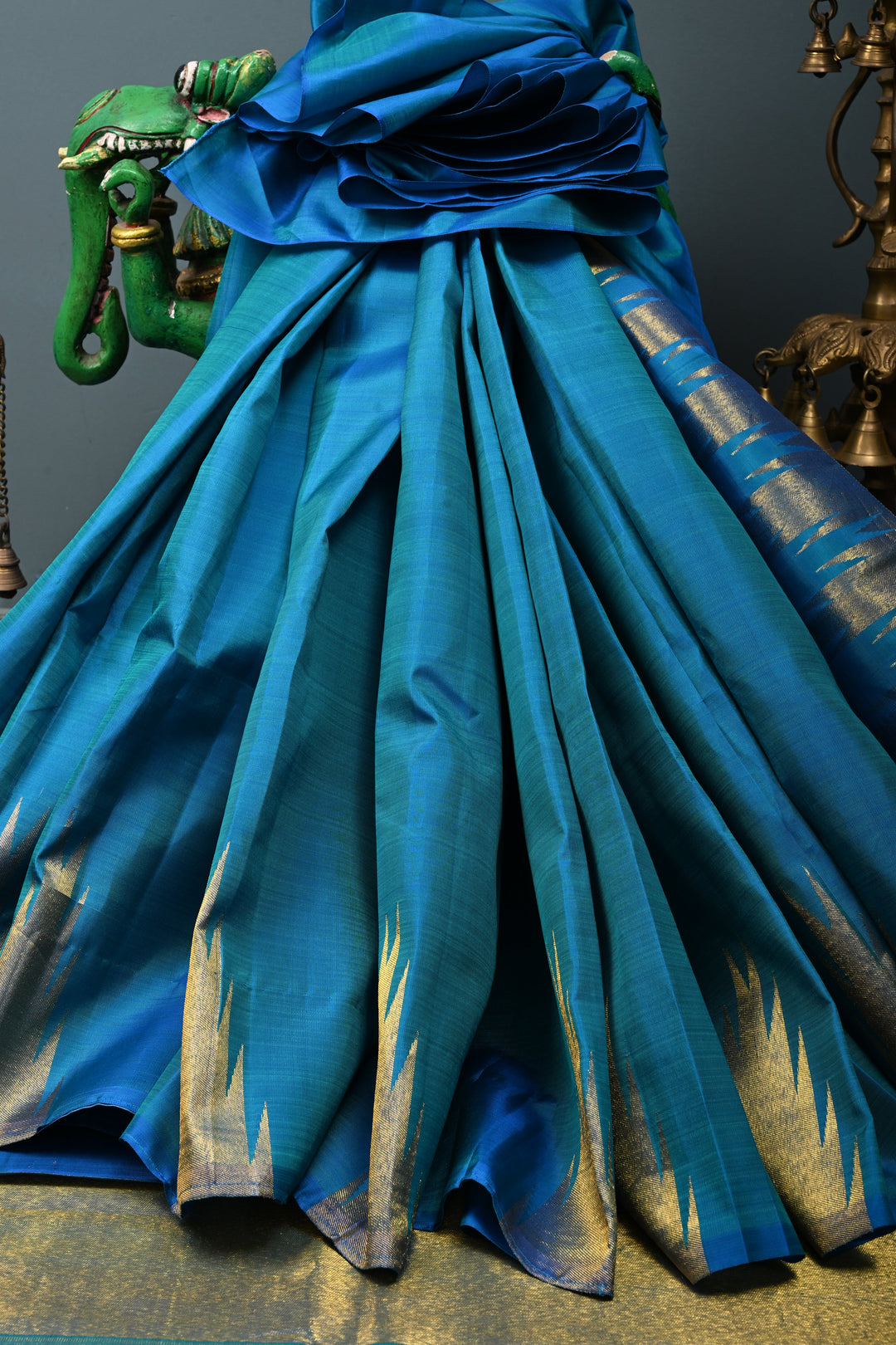 Copper Sulphate Blue and Green Dual tone Kanjivaram Pure Silk Saree with Zari Temple Border  | SILK MARK CERTIFIED