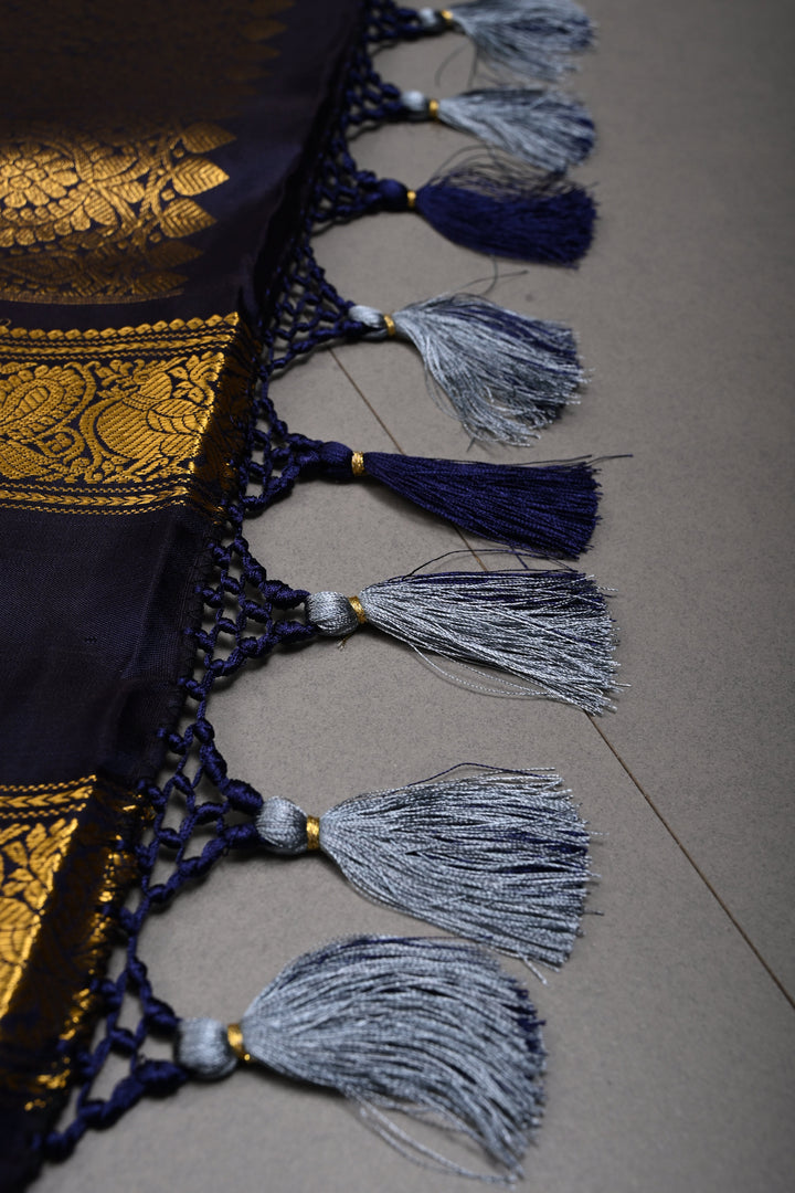 Dusty Amethyst Gadwal Silk Saree with Zari Buttas and Rettaipet Contrast Zari Border | SILK MARK CERTIFIED | SHOBITAM