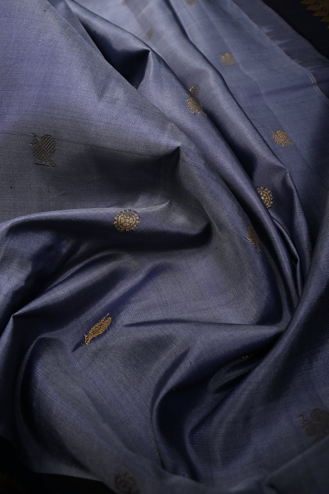 Dusty Amethyst Gadwal Silk Saree with Zari Buttas and Rettaipet Contrast Zari Border | SILK MARK CERTIFIED | SHOBITAM