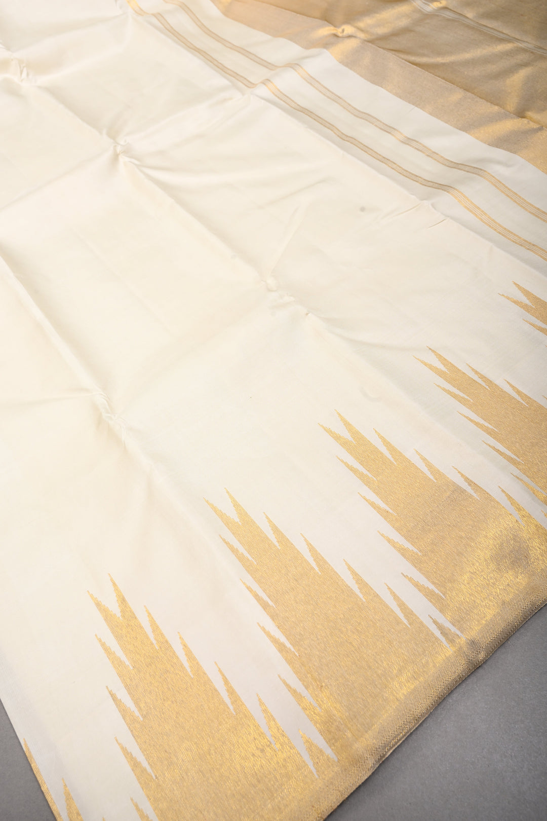 Ivory Kanjivaram Pure Silk Saree with Zari Temple Border and Grand Pallu | SILK MARK CERTIFIED