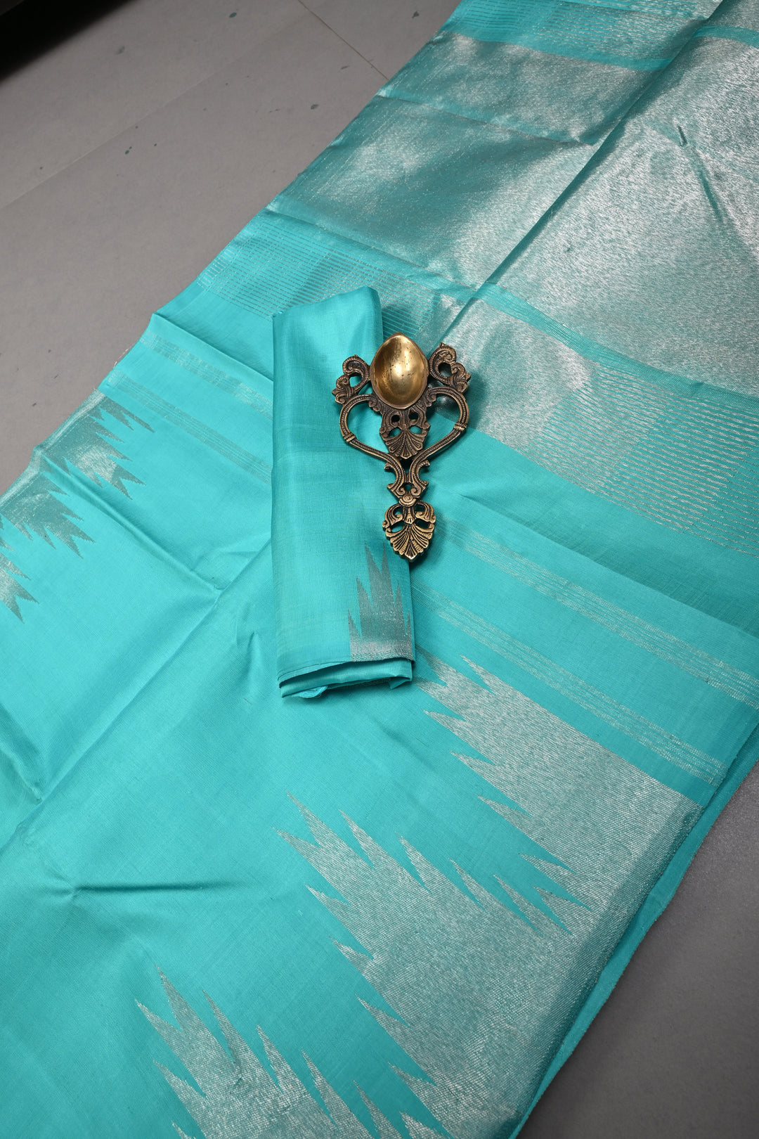 Authentic Kanjivaram Silk Saree in Teal with Silver Zari Temple Border with Grand Pallu | SILK MARK CERTIFIED
