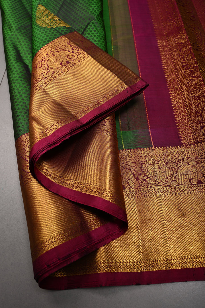Green Dual Tone Korvai Brocade on Pure Kanjivaram Silk Handloom Saree with Zari Buttas and Zari Border | SILK MARK CERTIFIED | SHOBITAM