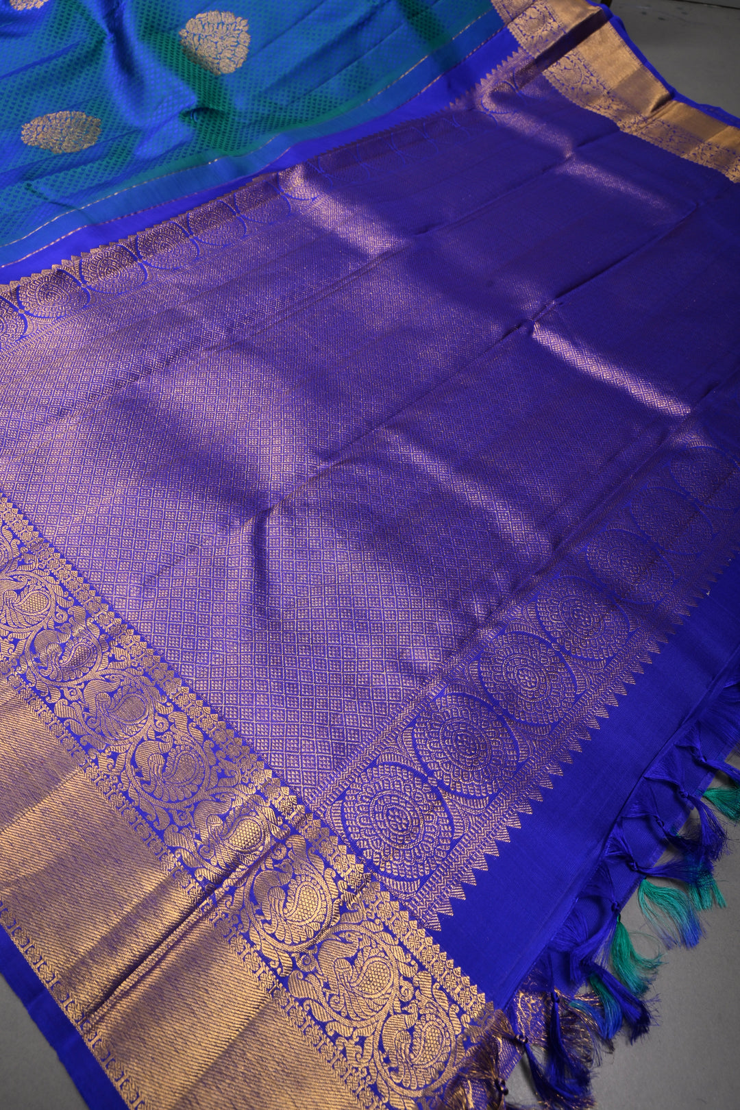 Blue-Green Dual Tone Self Brocade on Pure Kanjivaram Silk Handloom Saree with Zari Buttas and Zari Border| SILK MARK CERTIFIED | SHOBITAM
