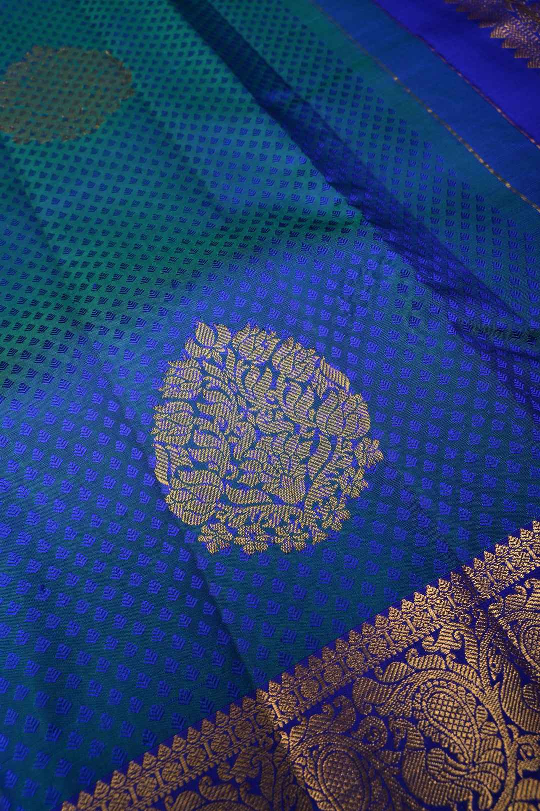 Blue-Green Dual Tone Self Brocade on Pure Kanjivaram Silk Handloom Saree with Zari Buttas and Zari Border| SILK MARK CERTIFIED | SHOBITAM