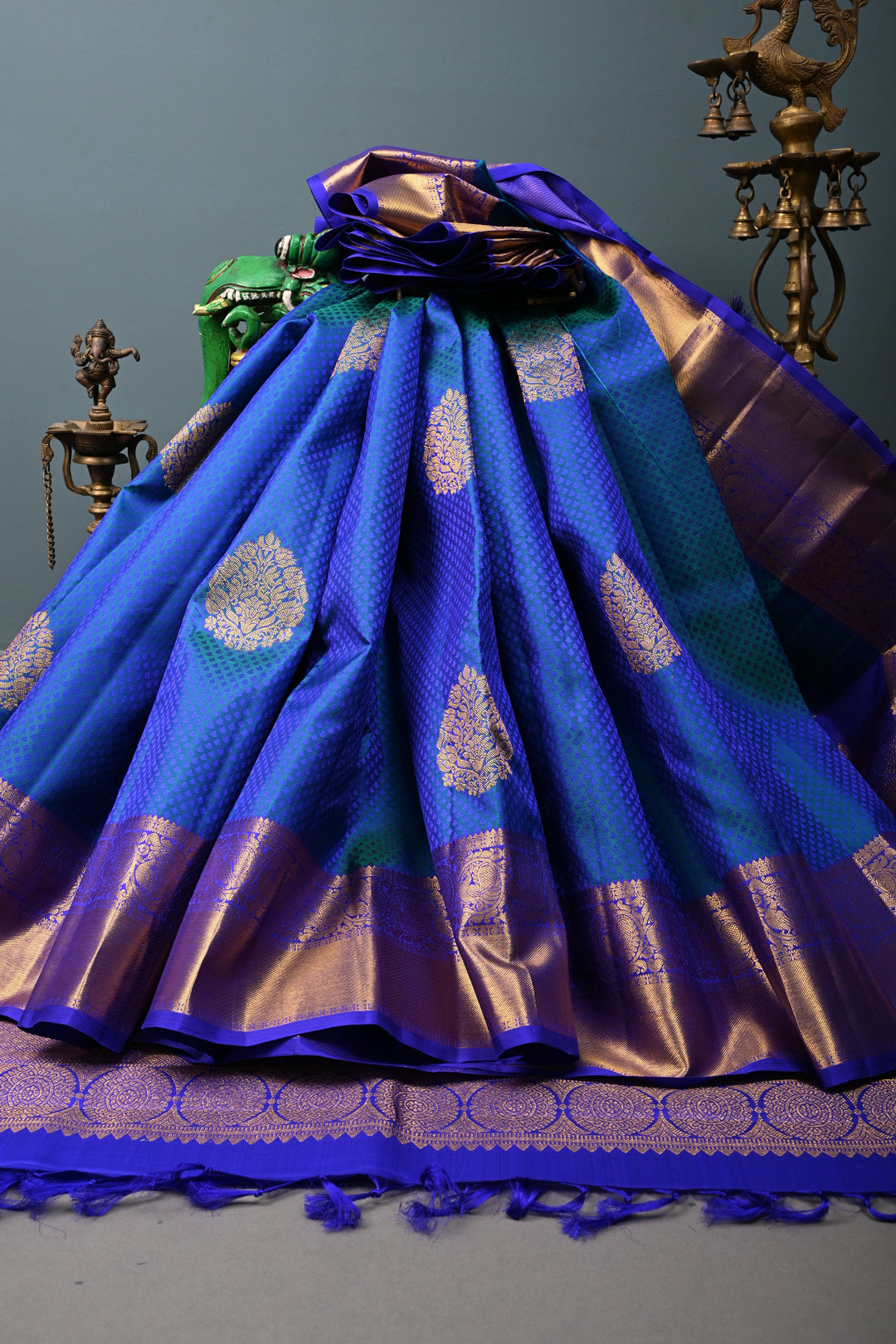 Blue-Green Dual Tone Self Brocade on Pure Kanjivaram Silk Handloom Saree with Zari Buttas and Zari Border| SILK MARK CERTIFIED | SHOBITAM