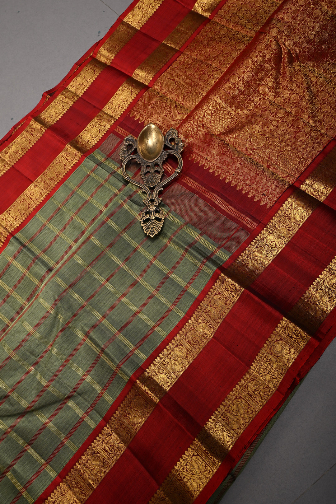 Sage Green Kanjivaram Pure Silk Saree with Check and Rettaipet Border | SILK MARK CERTIFIED | SHOBITAM