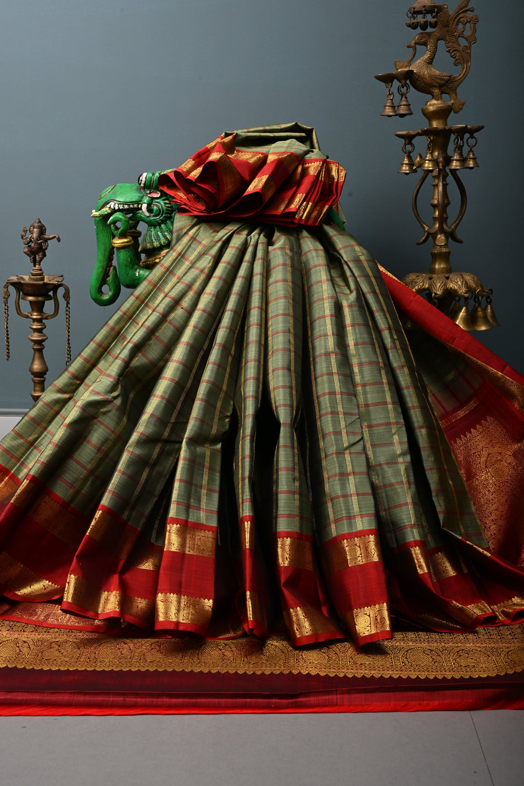 Sage Green Kanjivaram Pure Silk Saree with Check and Rettaipet Border | SILK MARK CERTIFIED | SHOBITAM