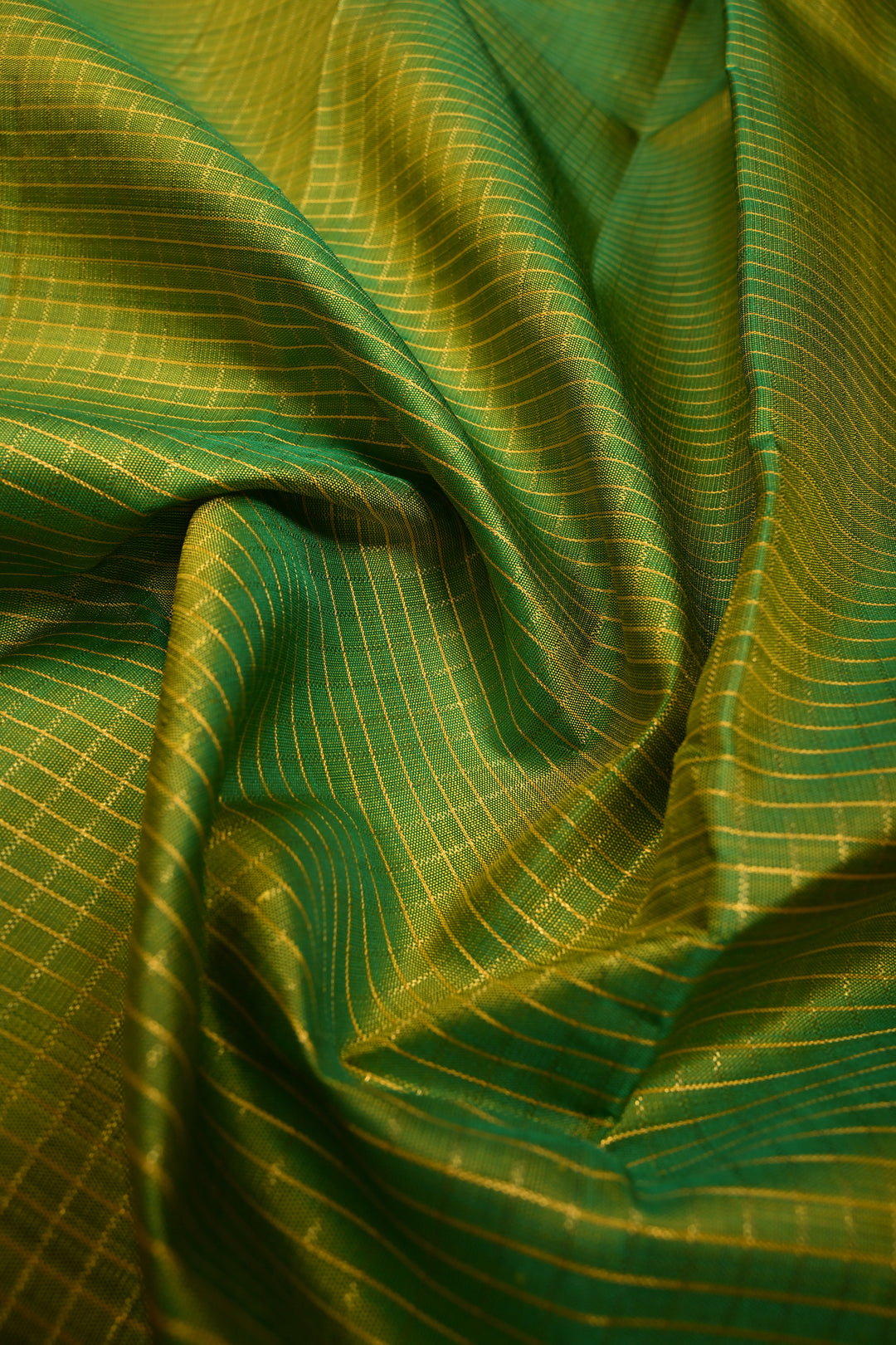 Lime Green Dual tone Korvai Kanjivaram Pure Silk Saree with Podi-Kattam Zari Checks and Contrast Zari Border | SILK MARK CERTIFIED | SHOBITAM