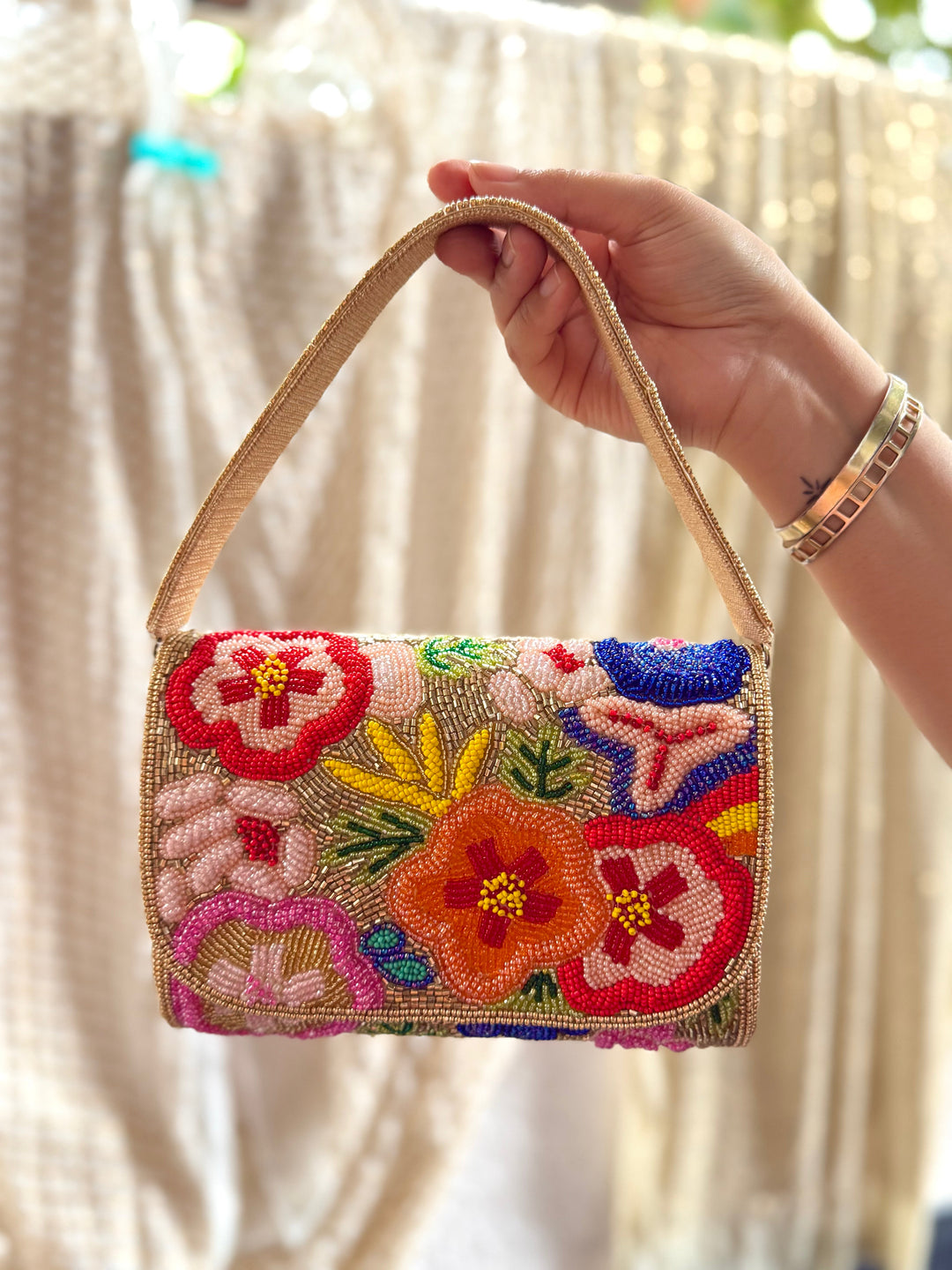 BLOOMING GARDEN Embroidery Floral Handbag